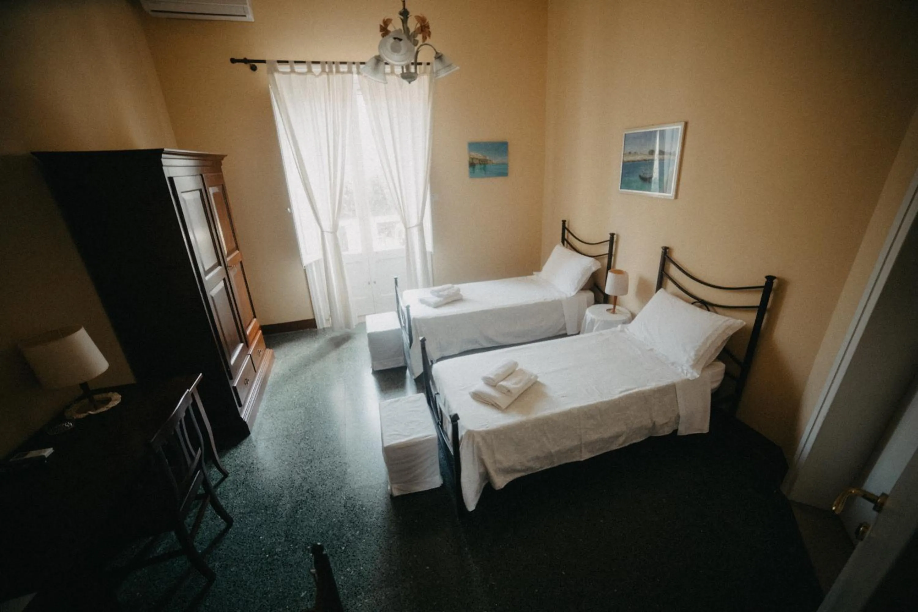 Photo of the whole room, Bed in Piazza Argento