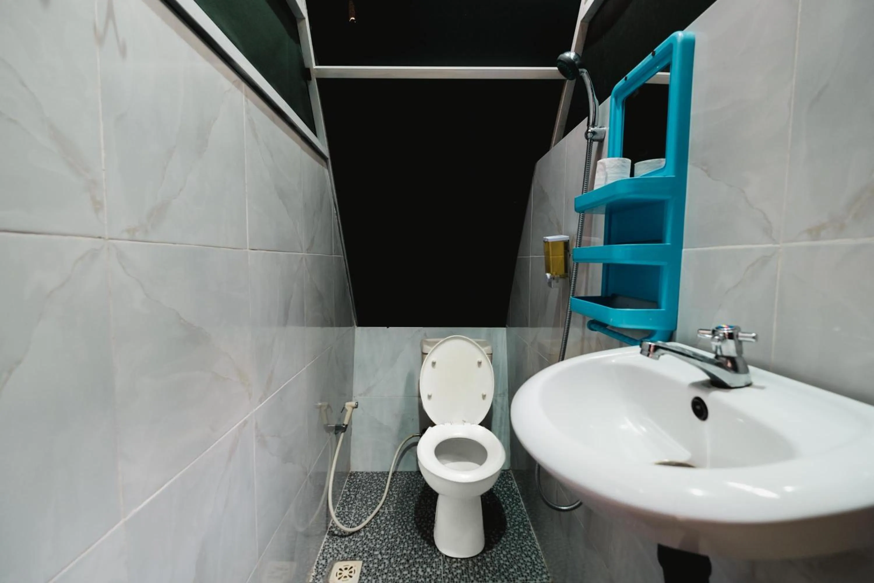 Bathroom in Popitan Garden Campground & Glamping Bedugul