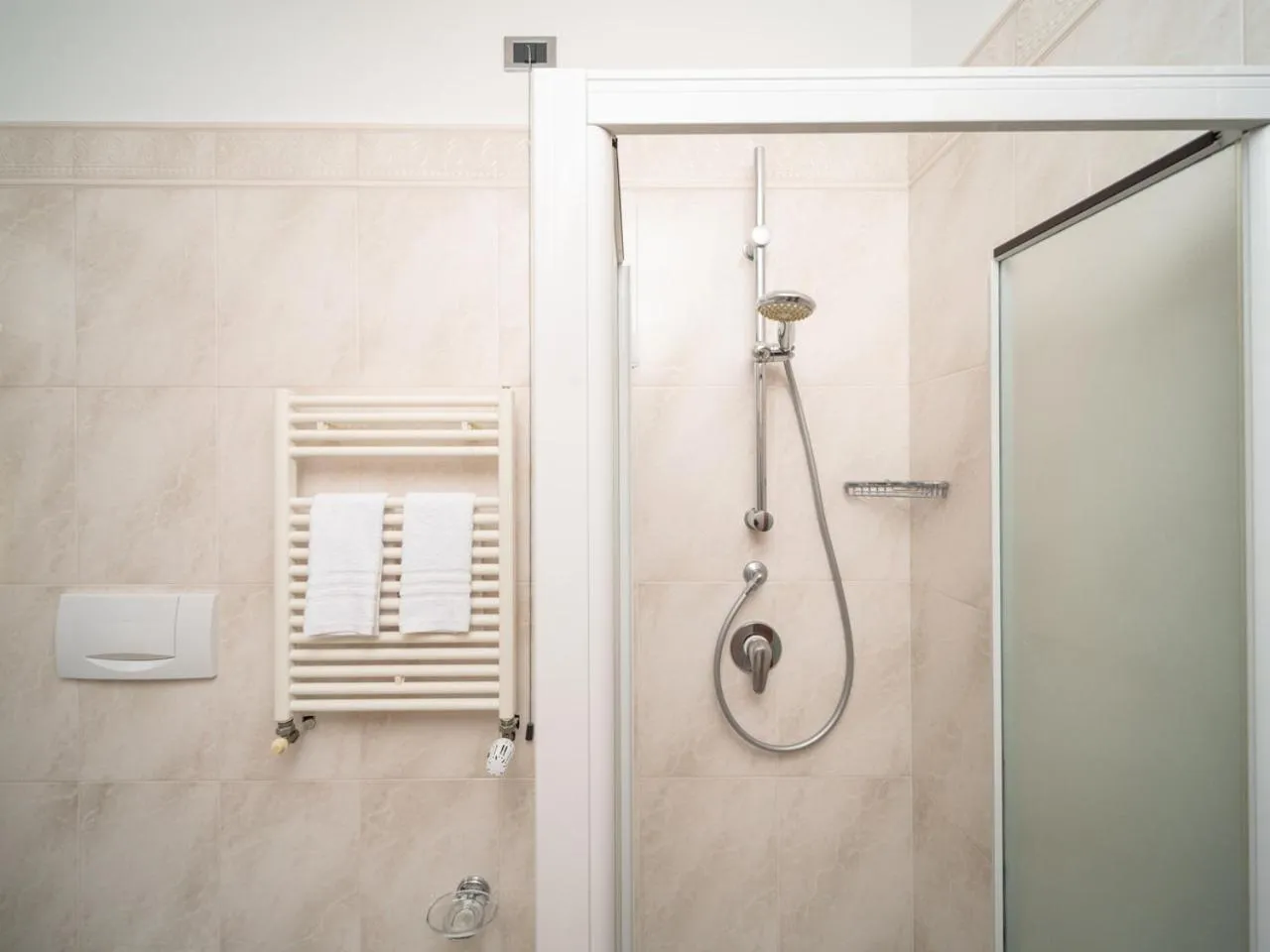 Shower in Hotel SAN PIO