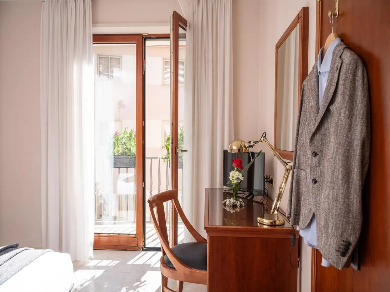 hair dresser, Bed in Hotel SAN PIO