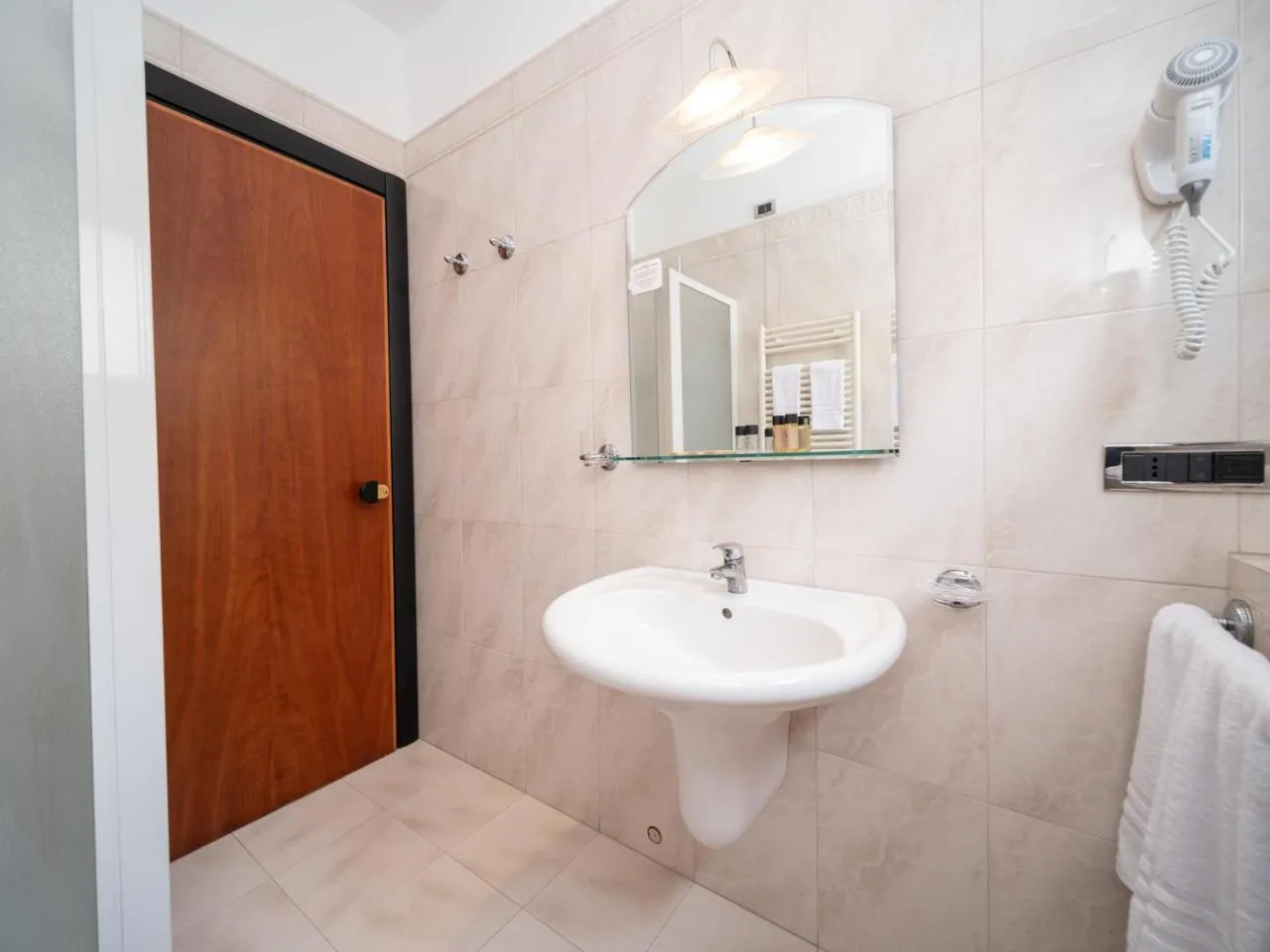 Bathroom in Hotel SAN PIO