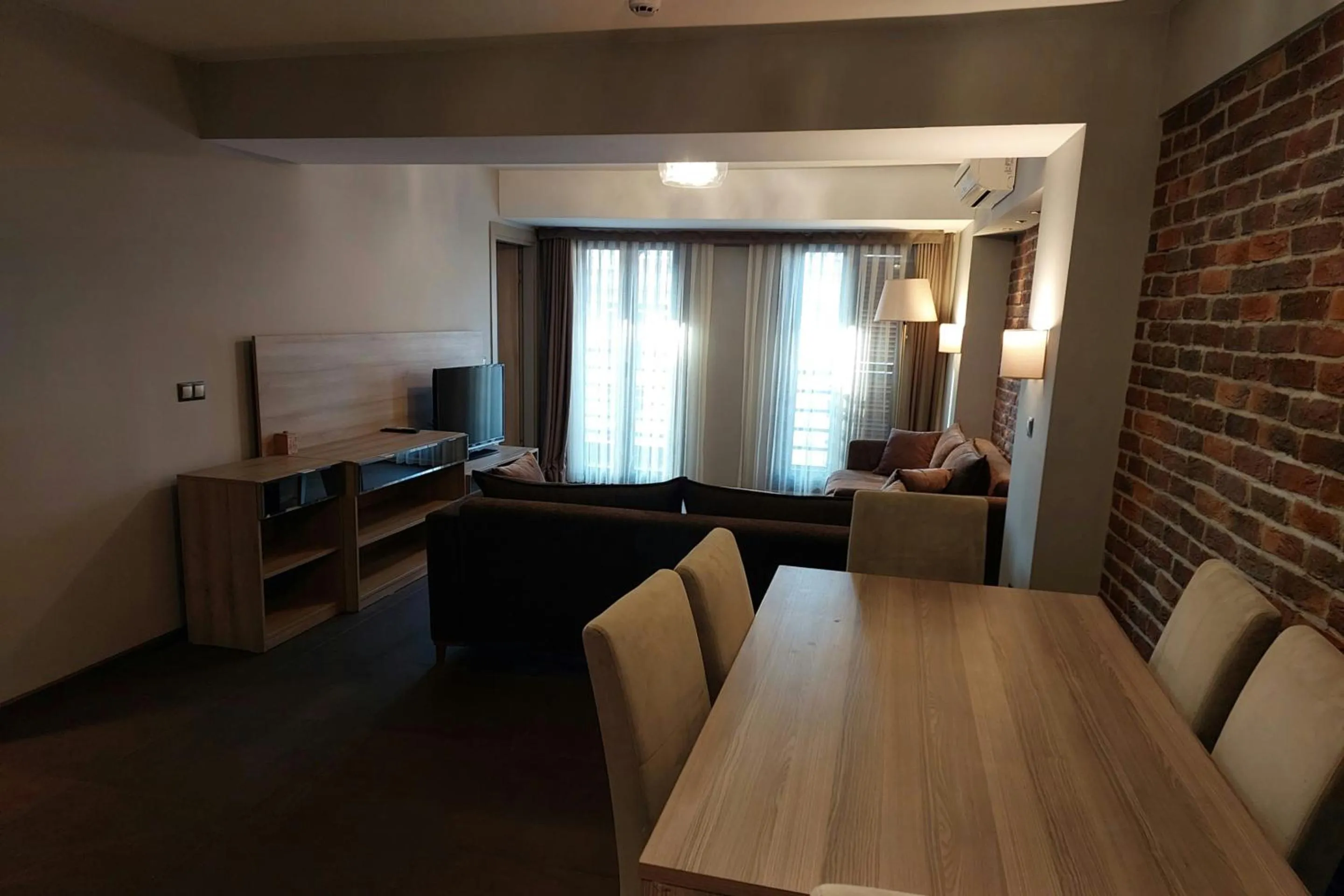 TV and multimedia in BC Residence Pangaldi