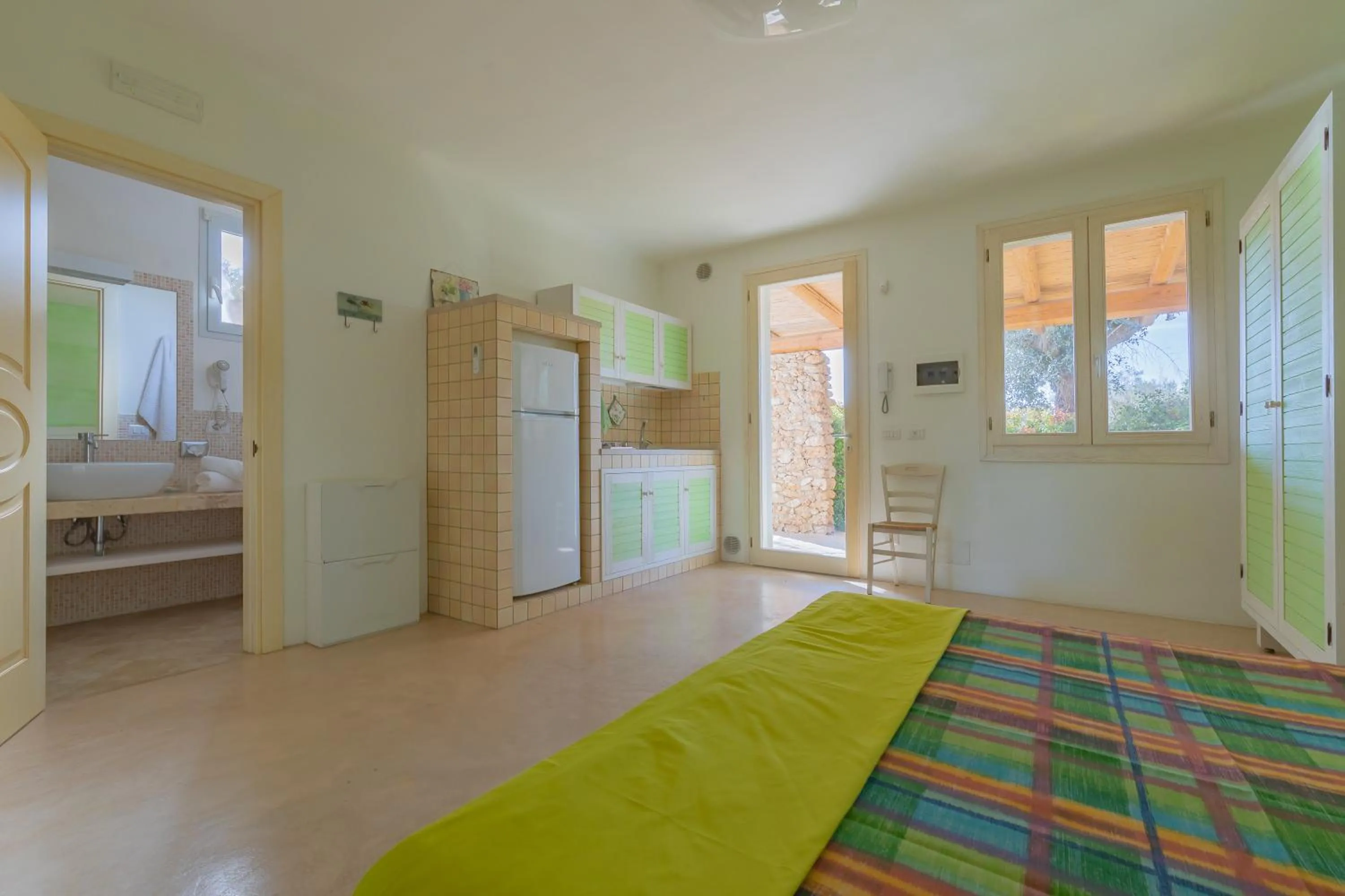 Kitchen or kitchenette, Bed in Cava Li Santi Residence a Santa Caterina