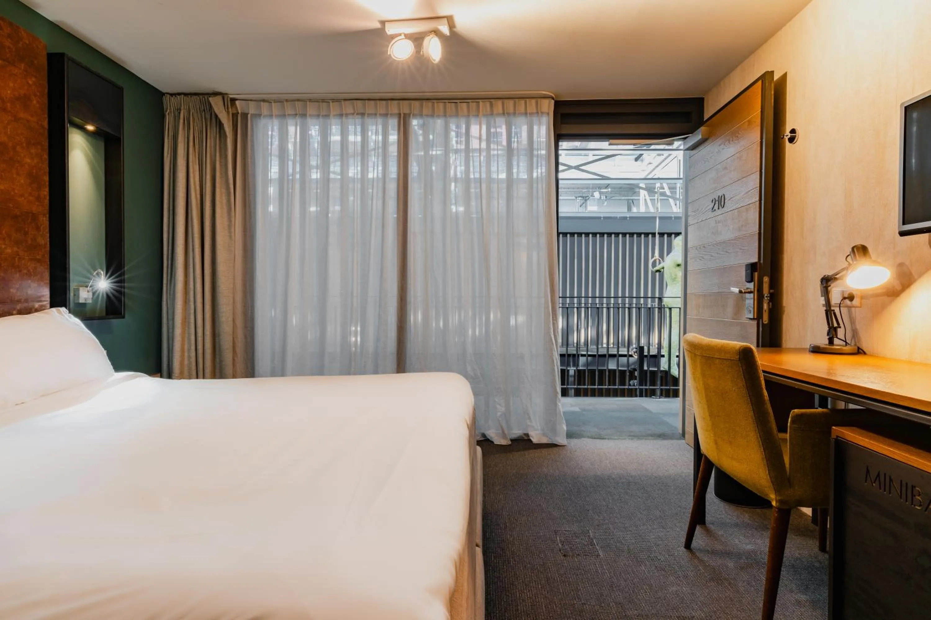 Bed in Hotel De Hallen