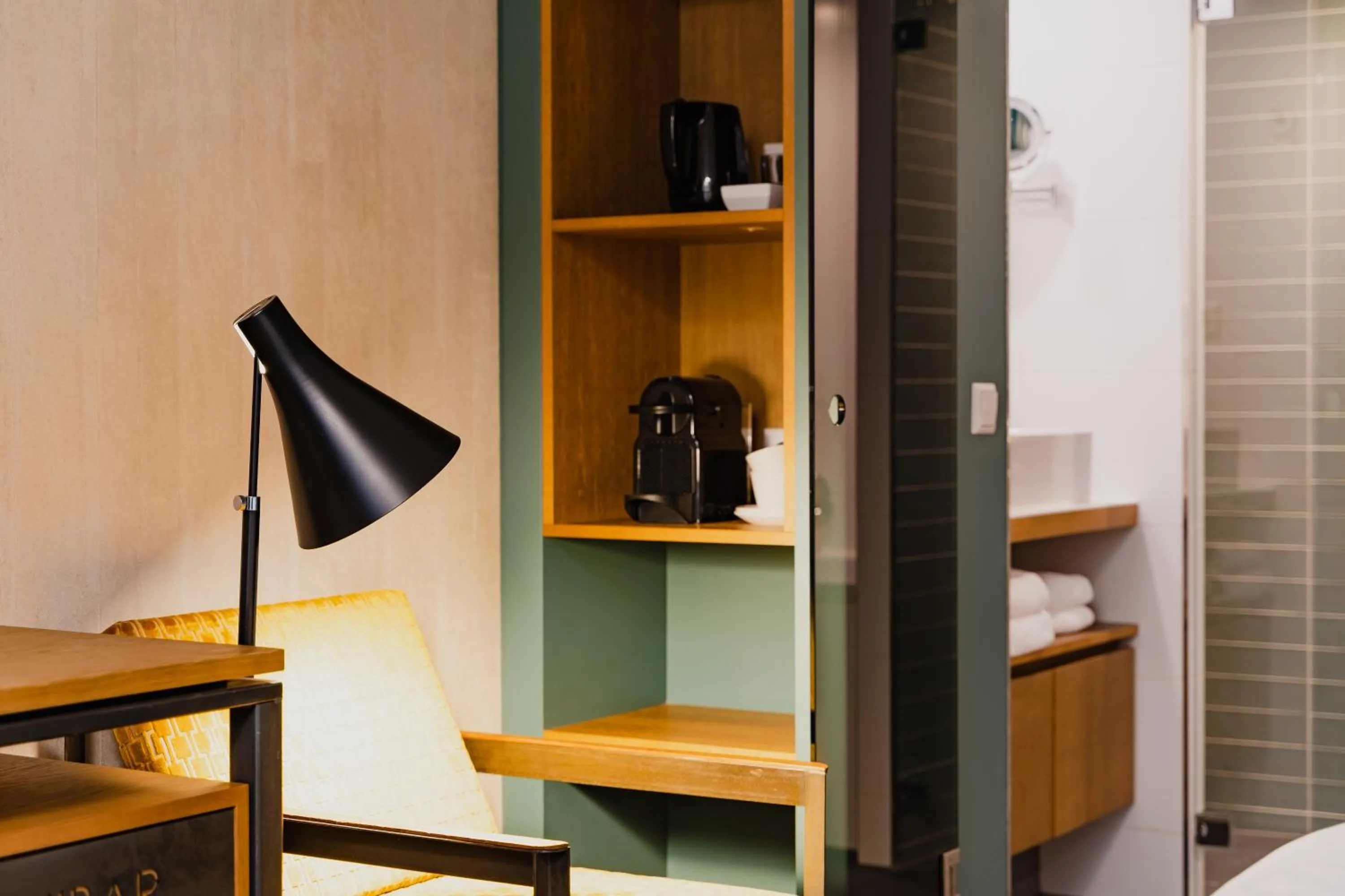 Coffee/tea facilities in Hotel De Hallen