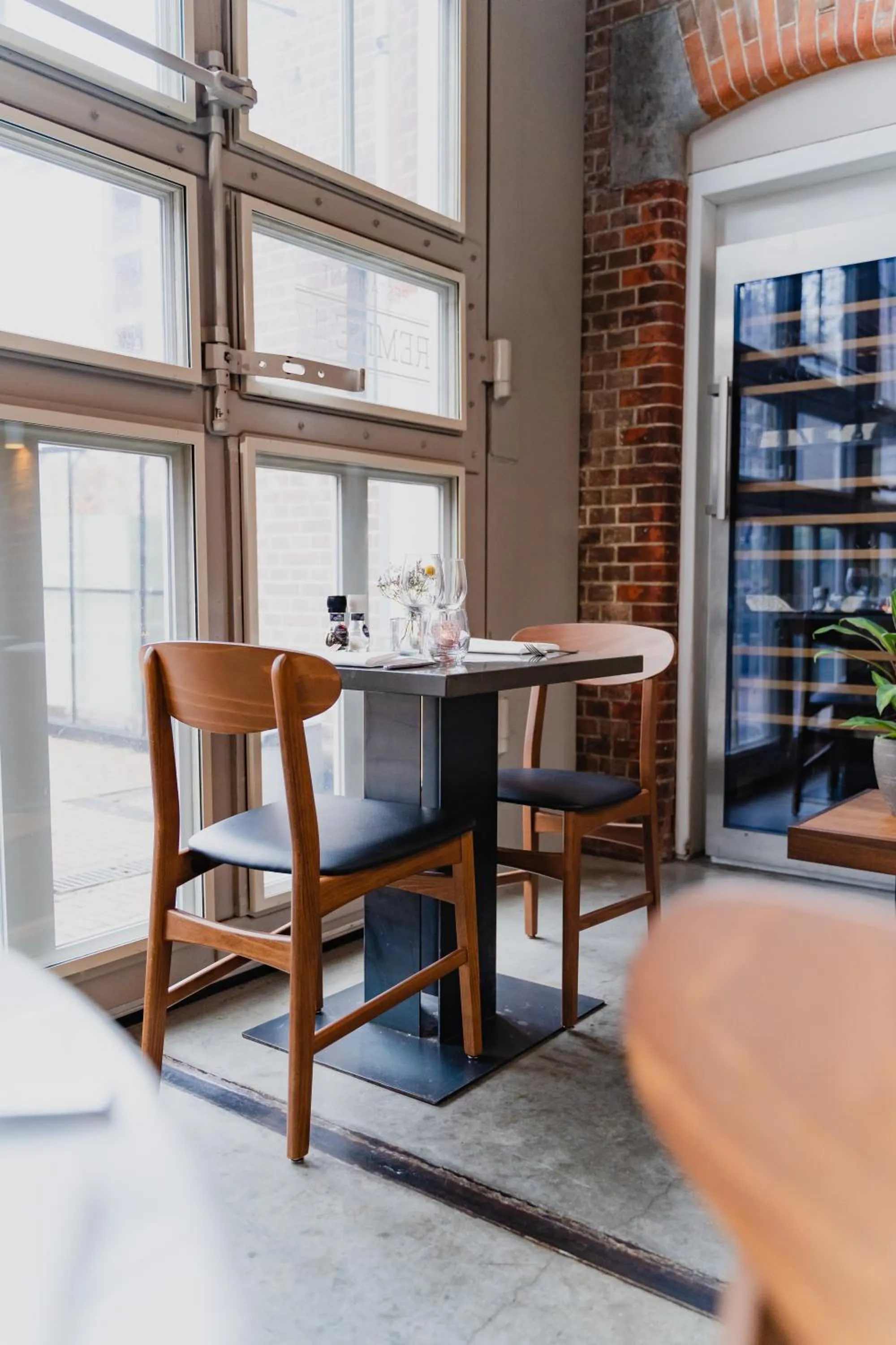 Restaurant/places to eat in Hotel De Hallen