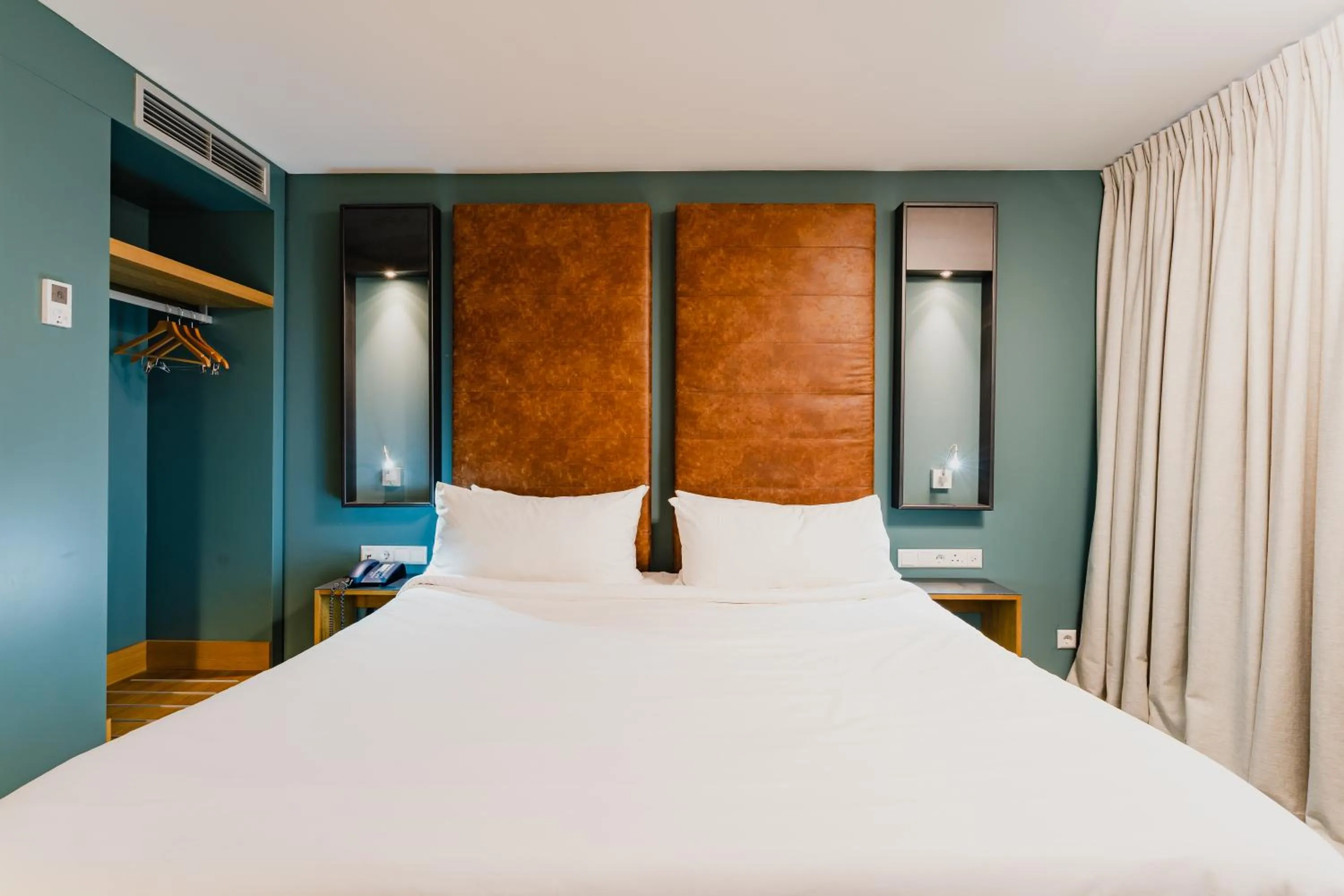 Bed in Hotel De Hallen