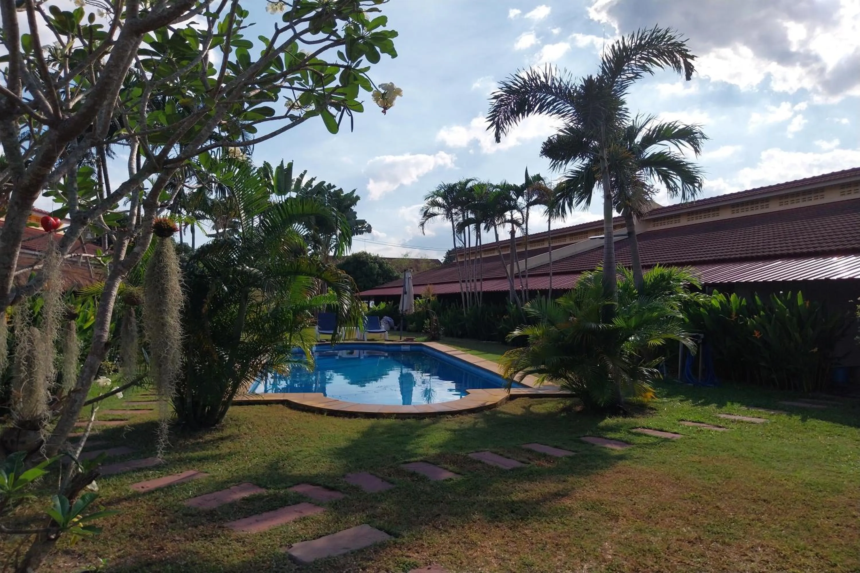 Swimming pool in Kanchira Resort