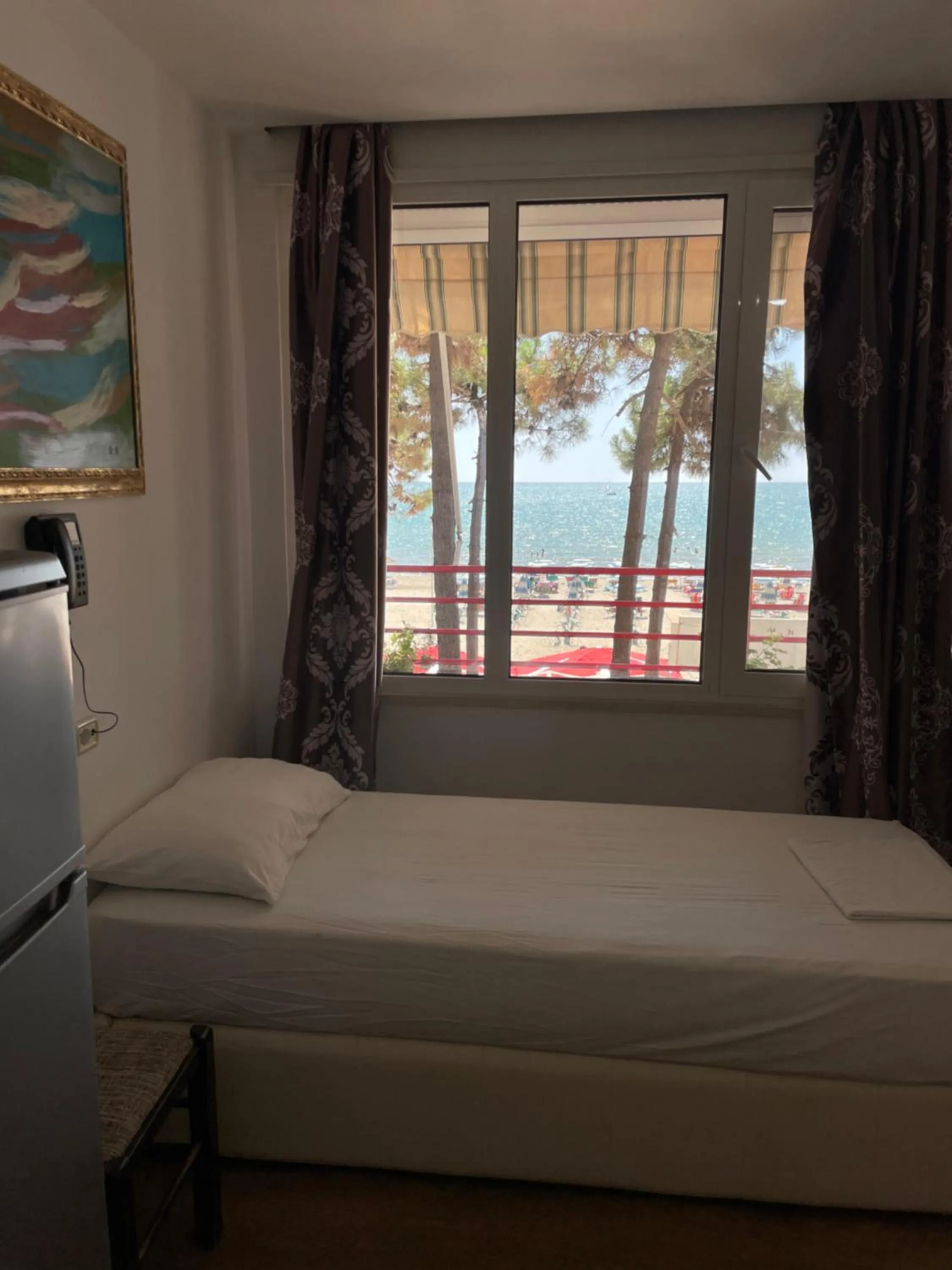 Bed in Espana aparthotel