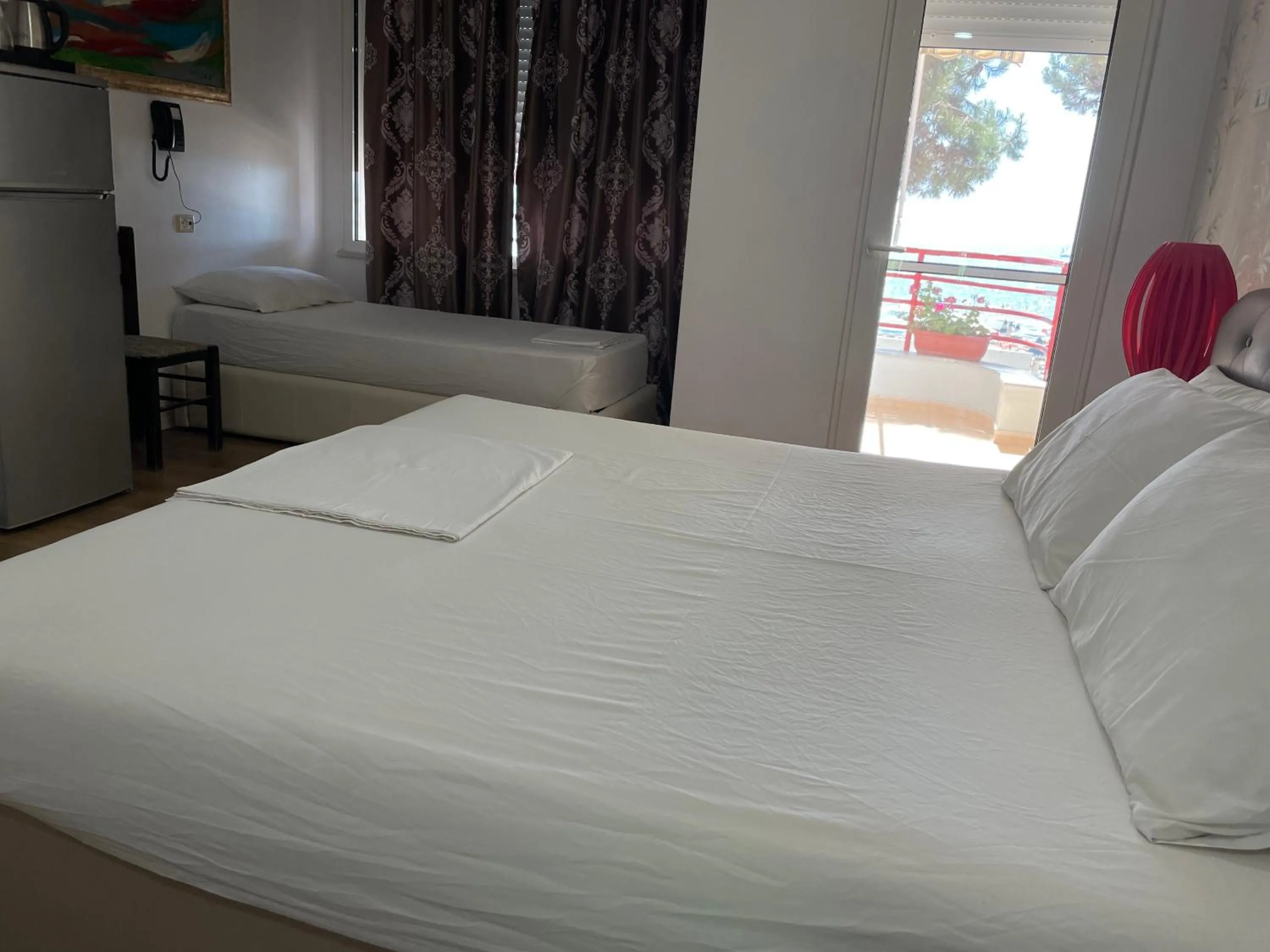 Bed in Espana aparthotel