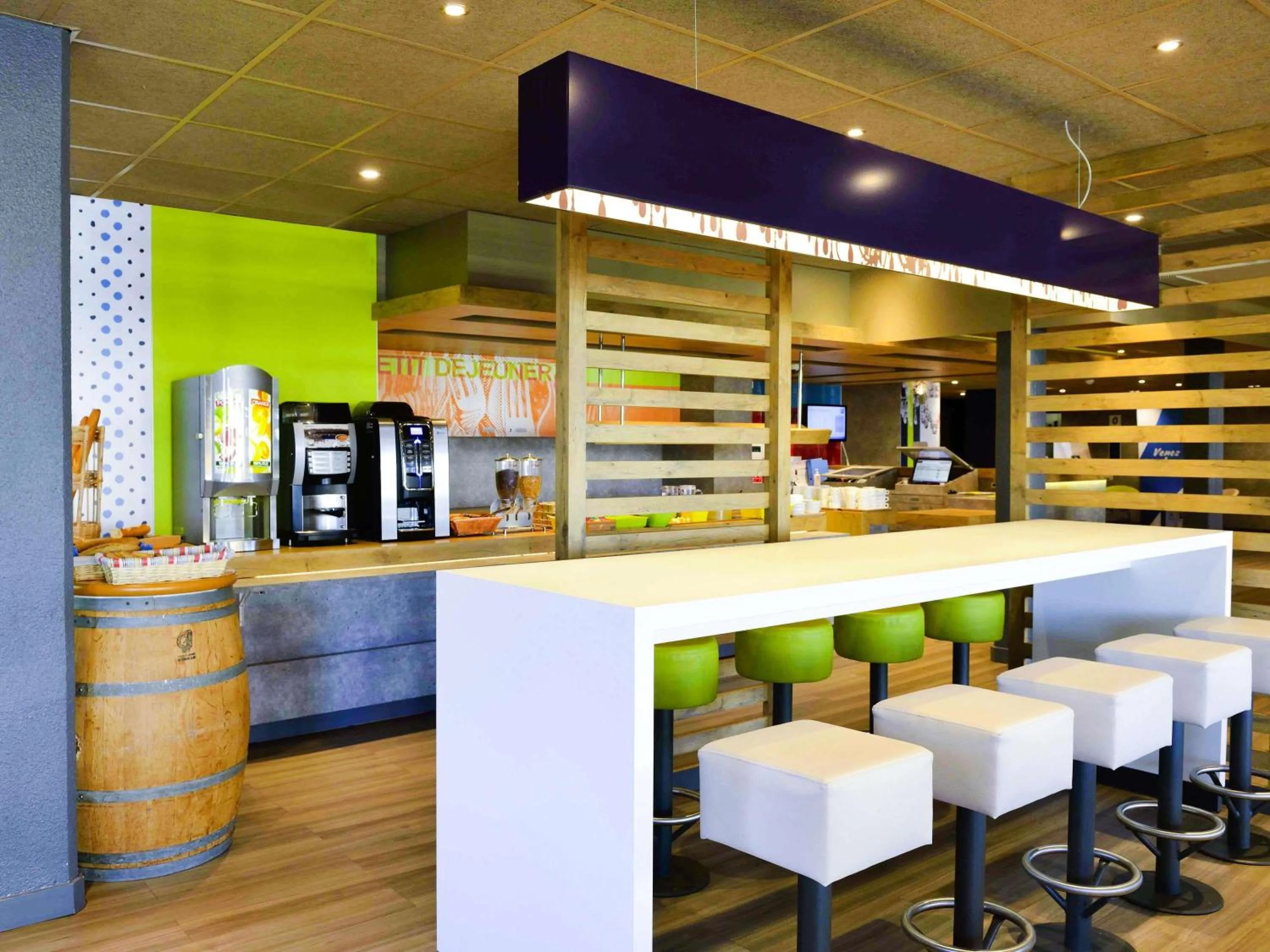 Property building in ibis budget Bordeaux Lac