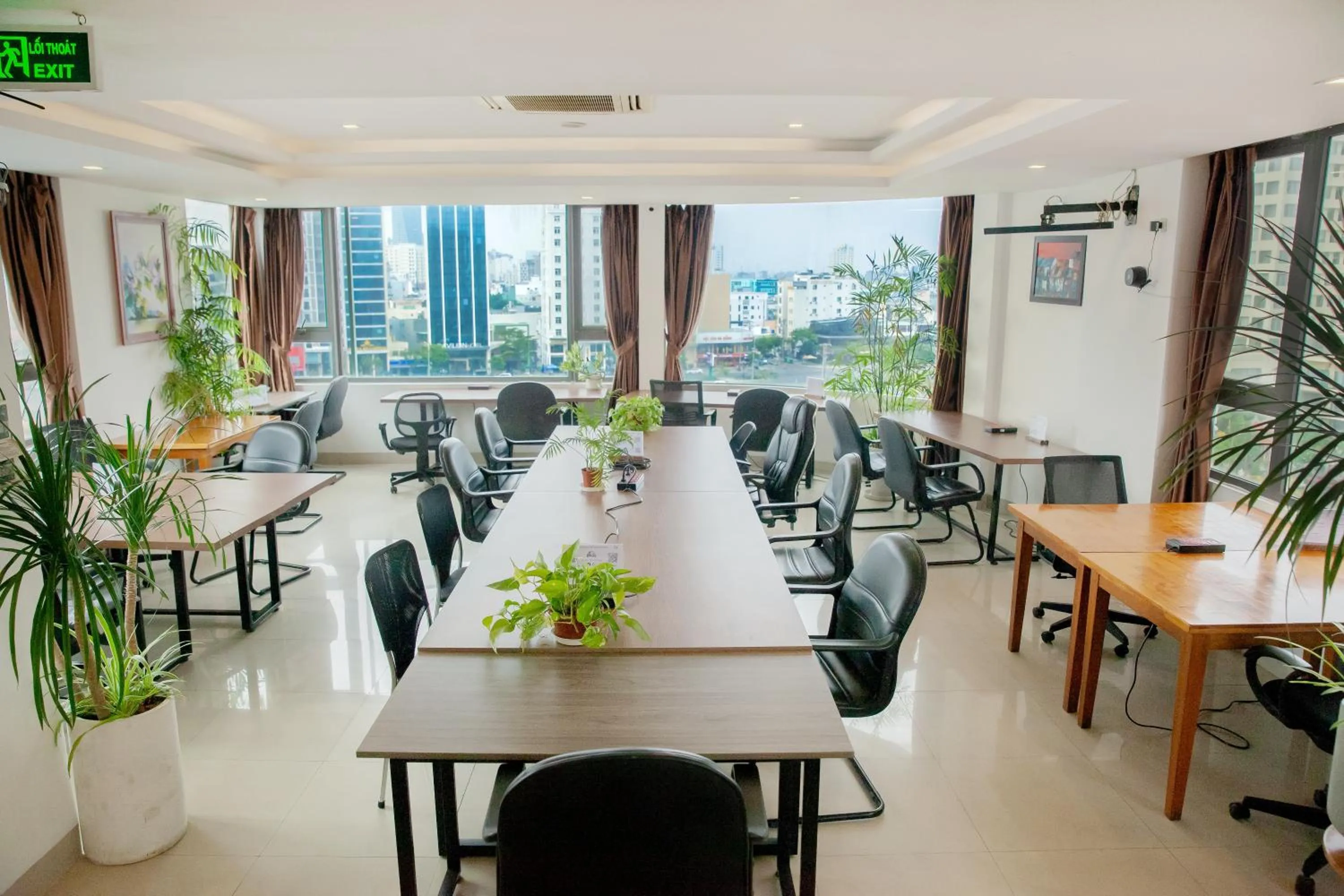 Property building in Waikiki Beach Hotel Da Nang