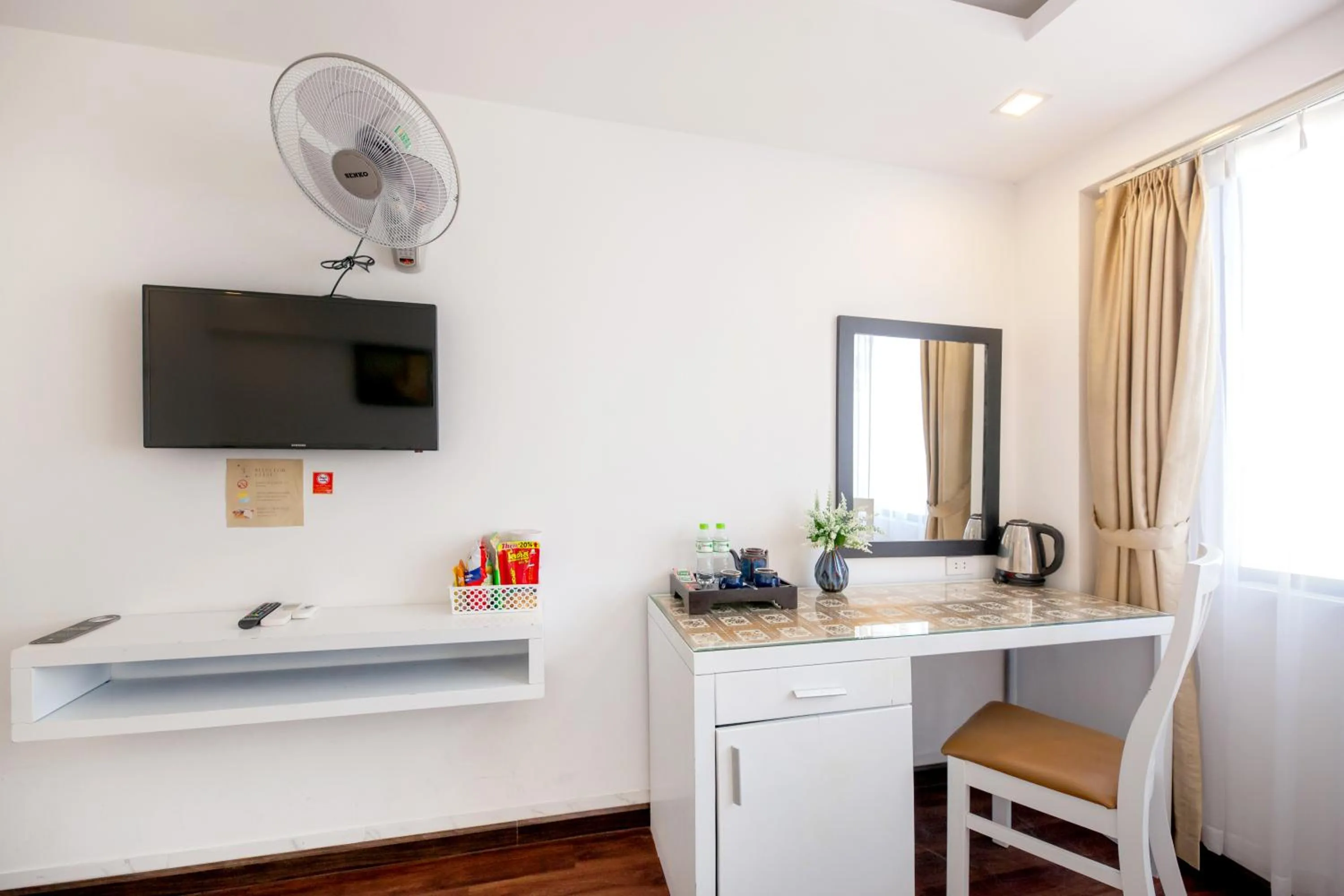 TV and multimedia in Waikiki Beach Hotel Da Nang