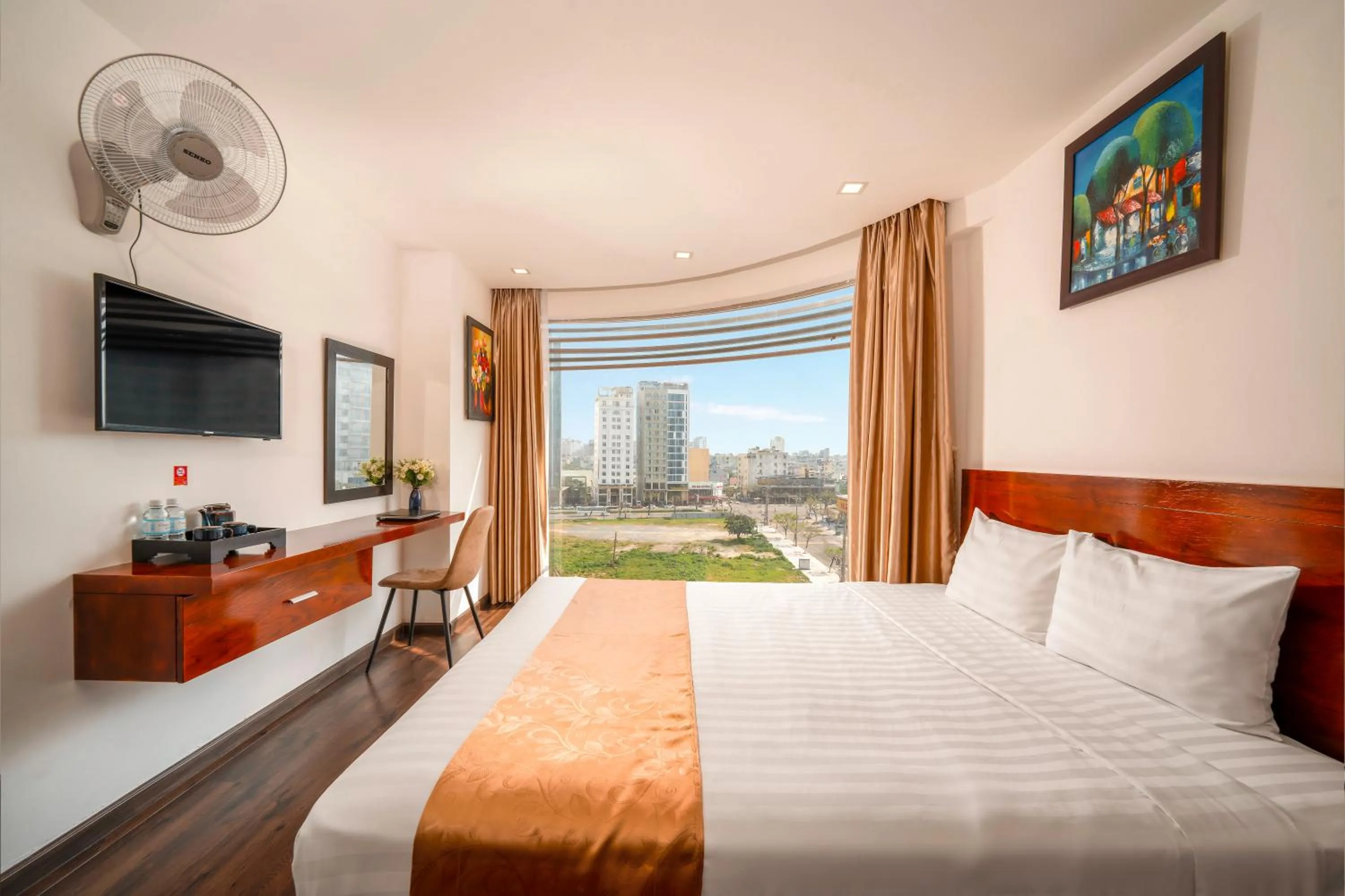 Bed in Waikiki Beach Hotel Da Nang