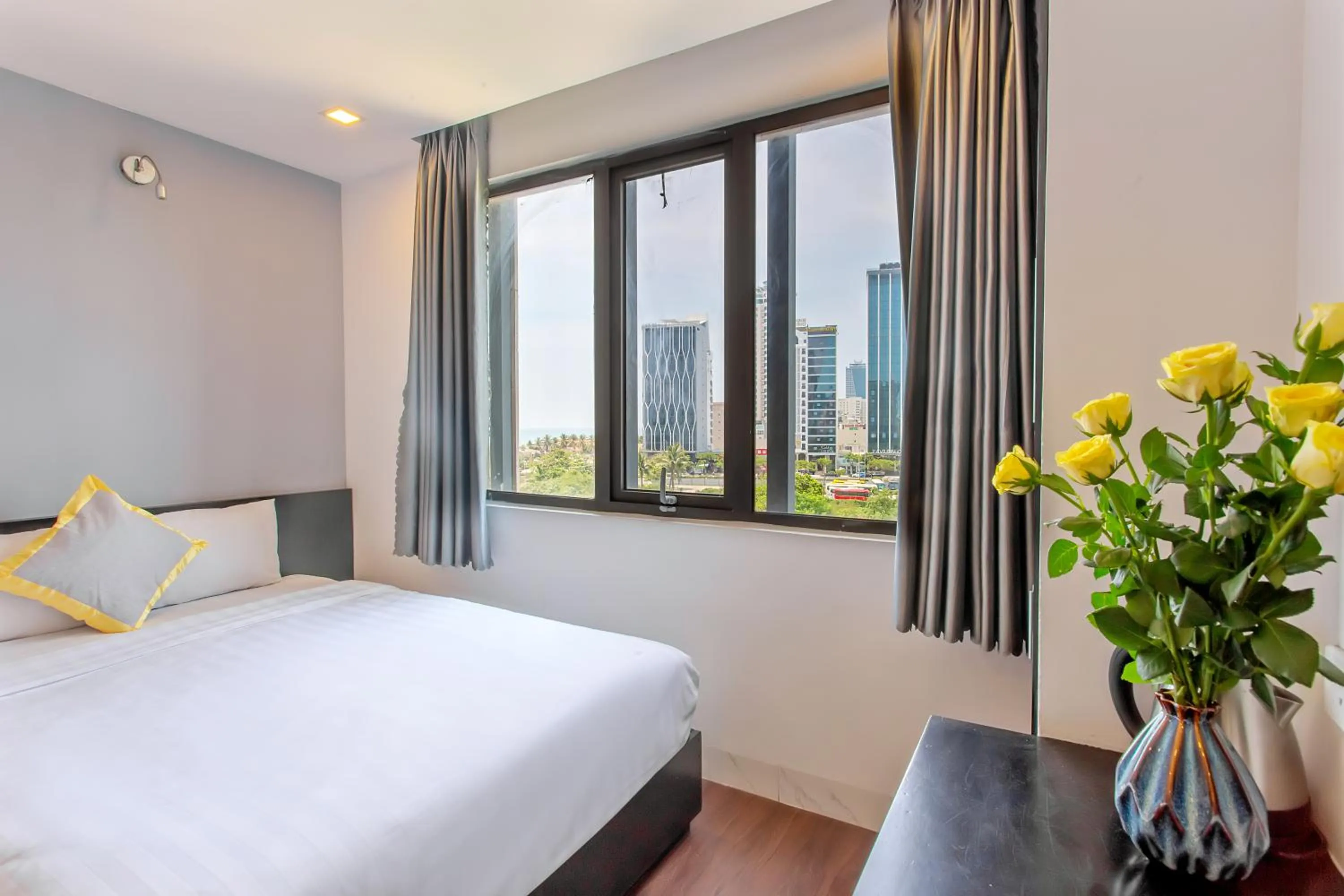 Bed in Waikiki Beach Hotel Da Nang