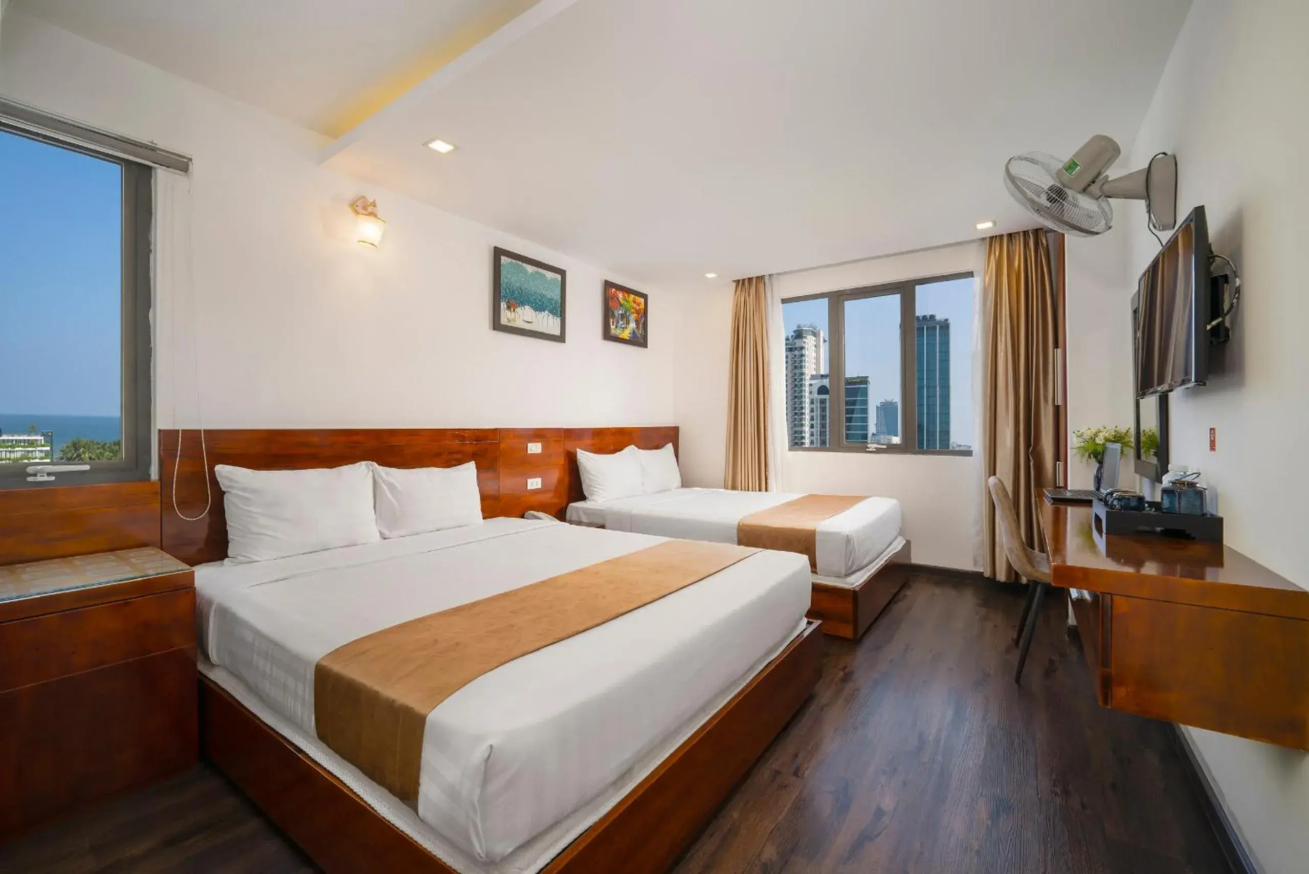 Family Room in Waikiki Beach Hotel Da Nang Family Room in Waikiki Beach Hotel Da Nang