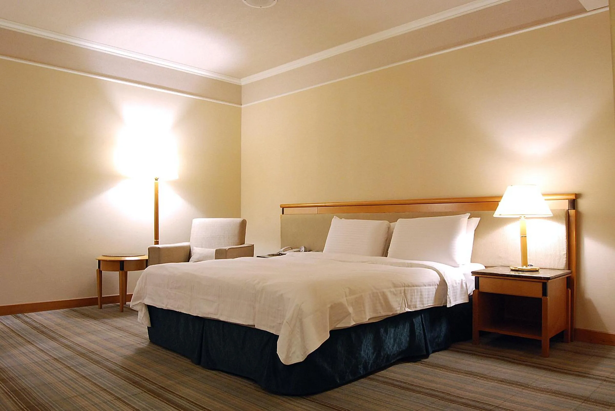 bunk bed, Bed in The Carlton Hotel Hsinchu