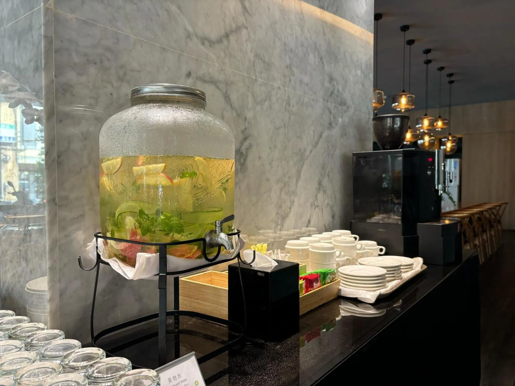 Lounge or bar in The Carlton Hotel Hsinchu