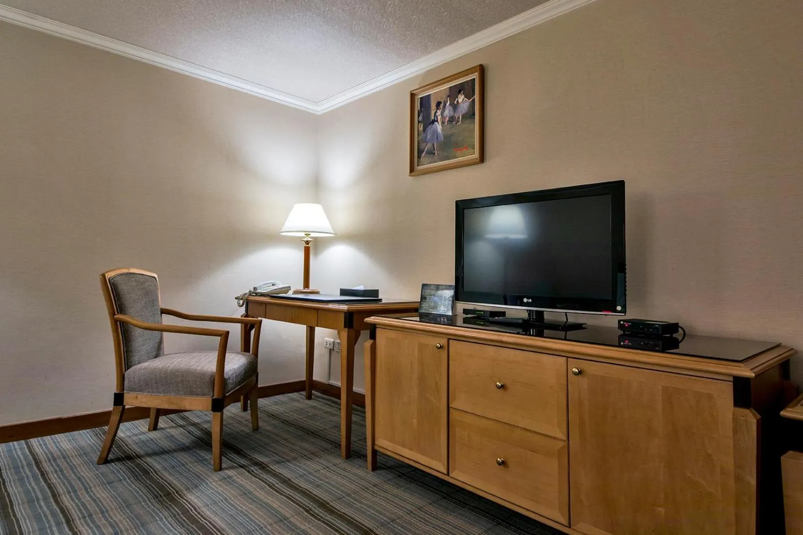 Seating area in The Carlton Hotel Hsinchu