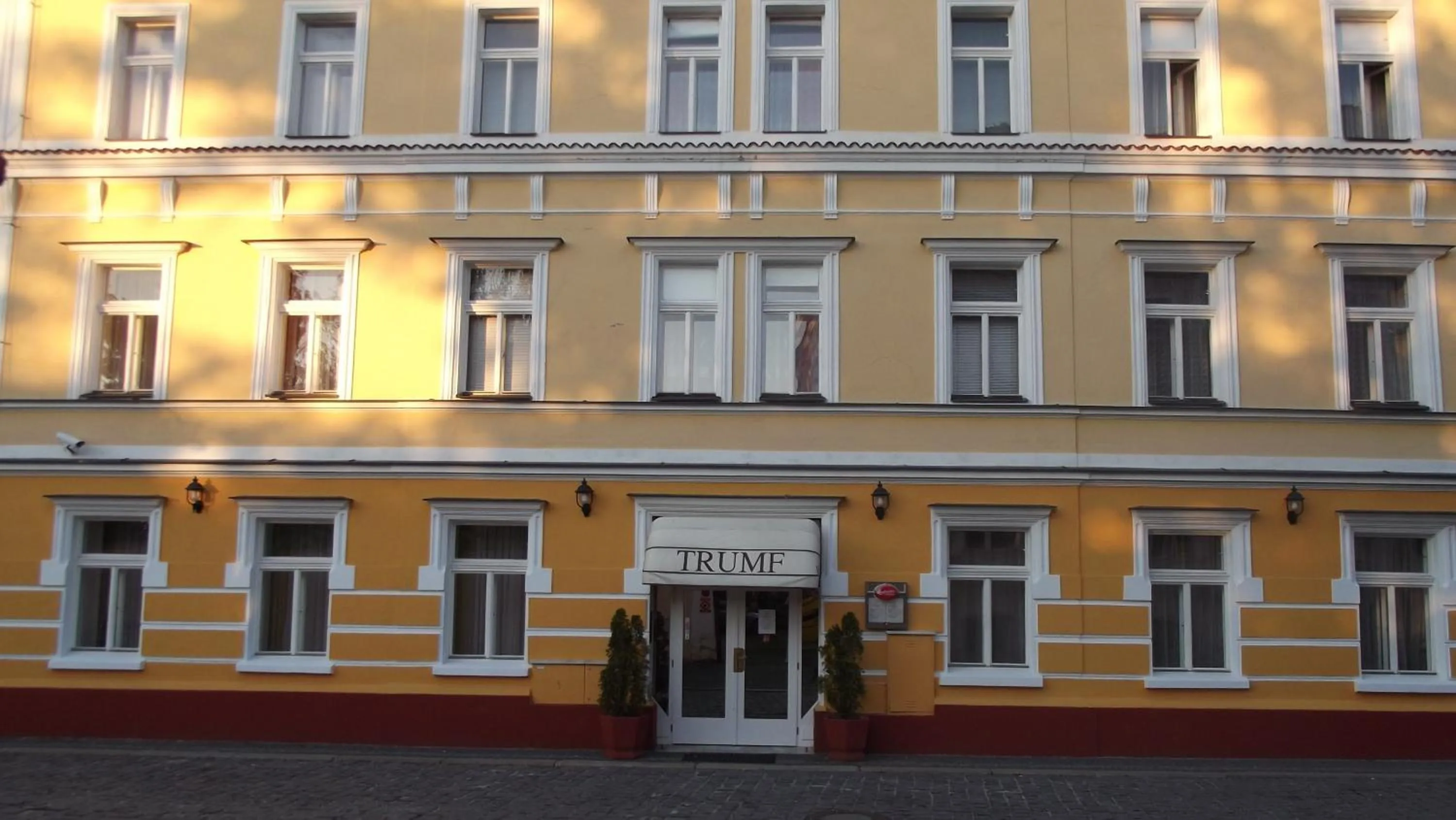 Hotel Trumf
