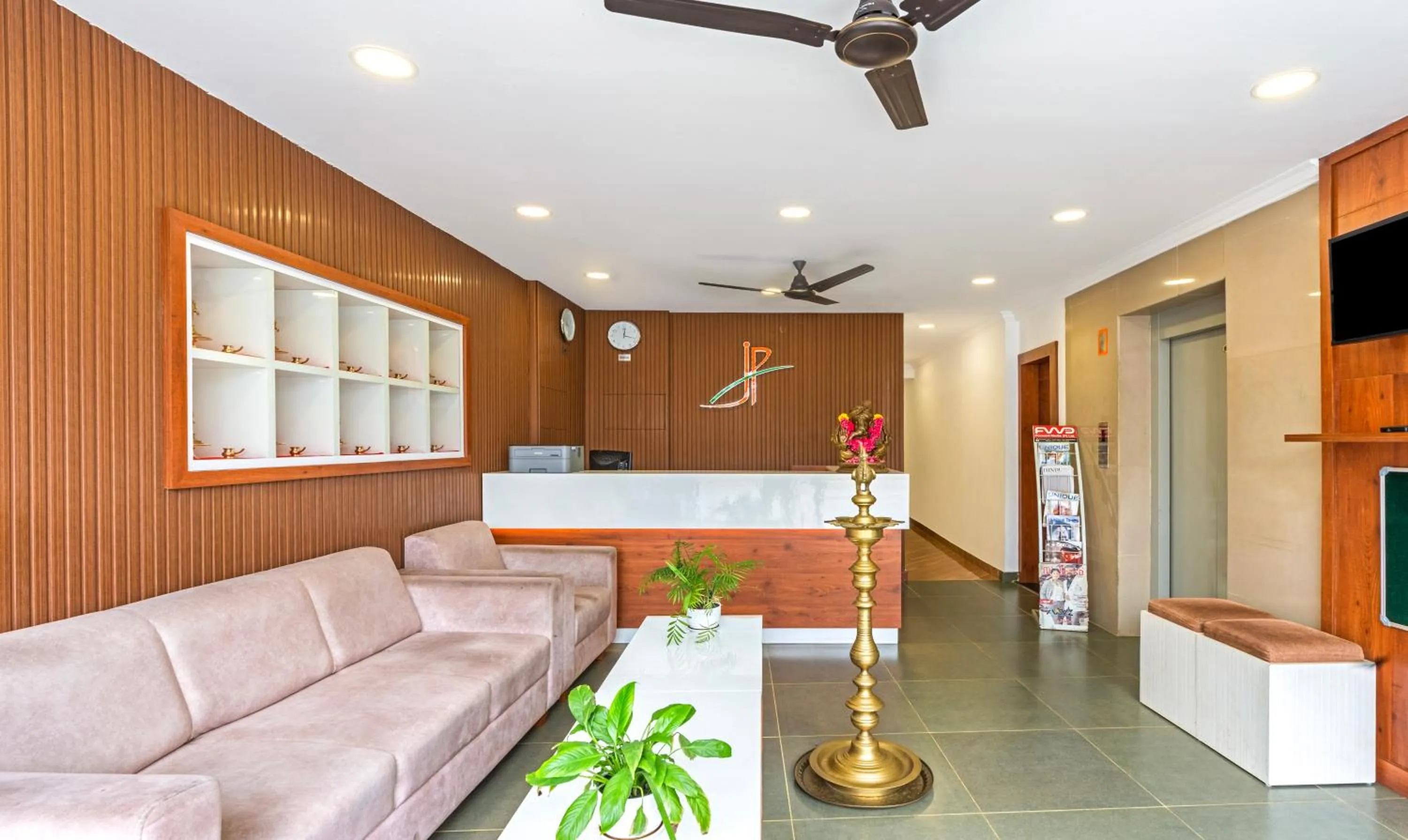 Lobby or reception in Treebo JP Residency
