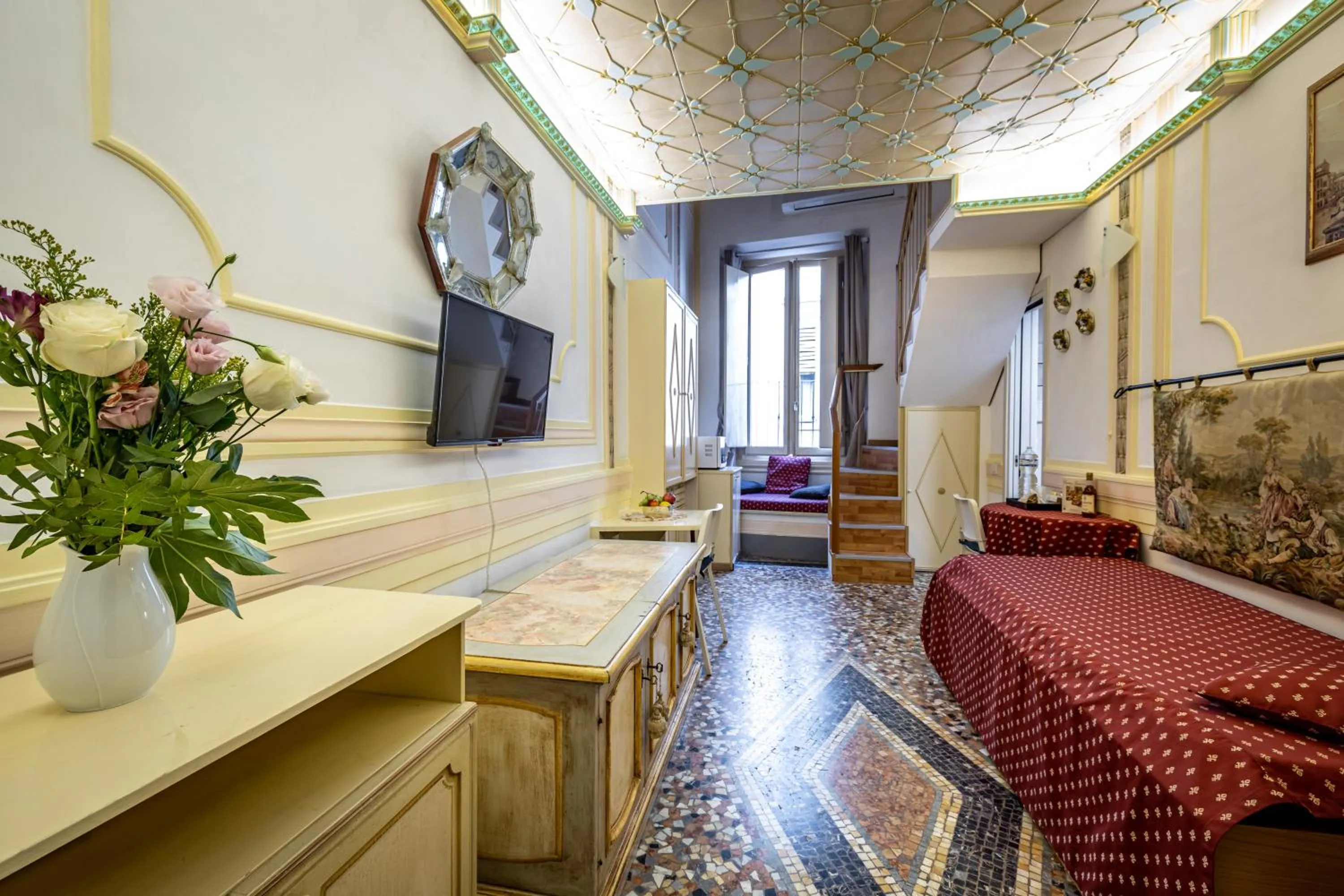 Living room in Dei Medici Palace