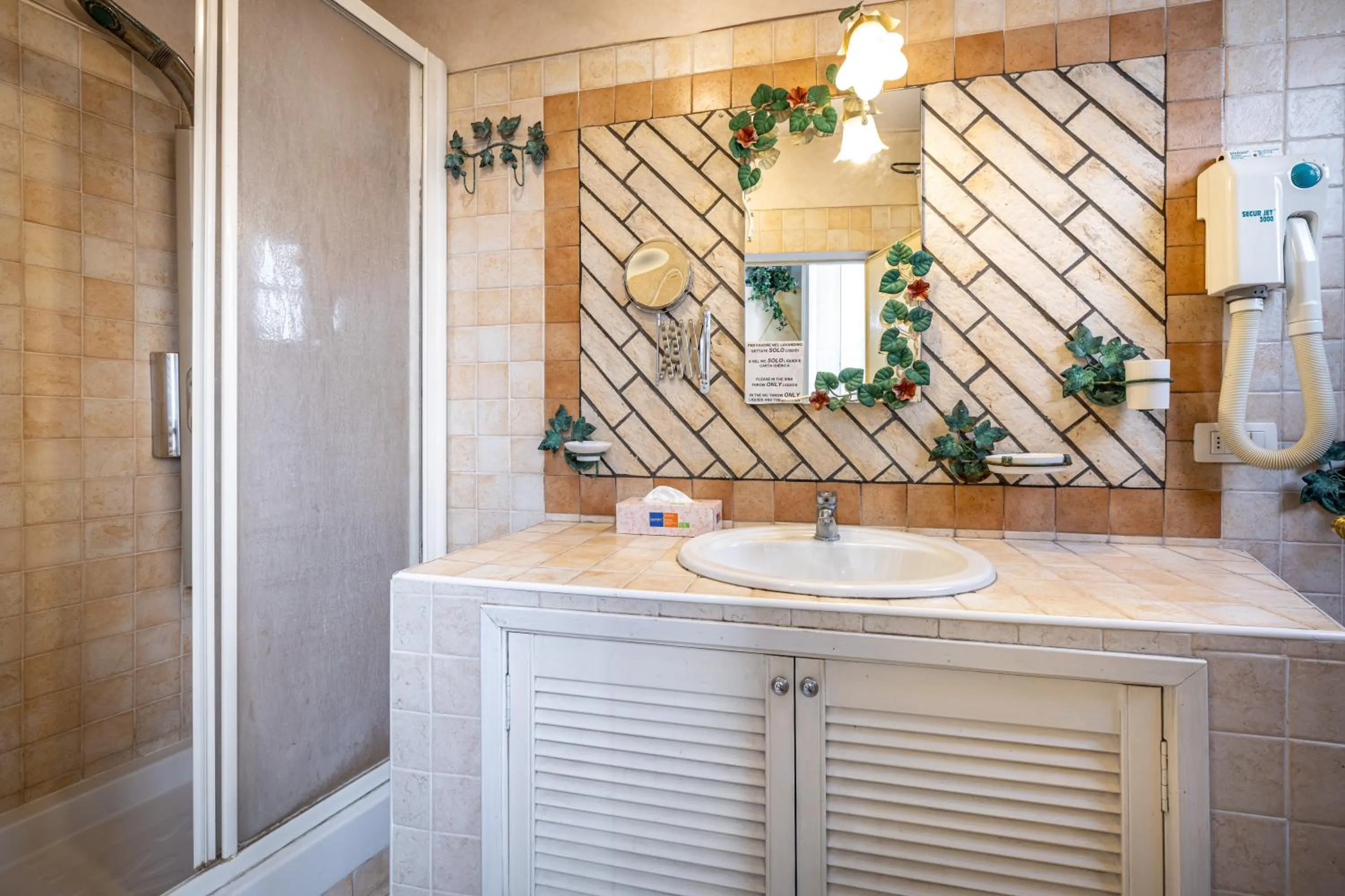 Bathroom in Dei Medici Palace