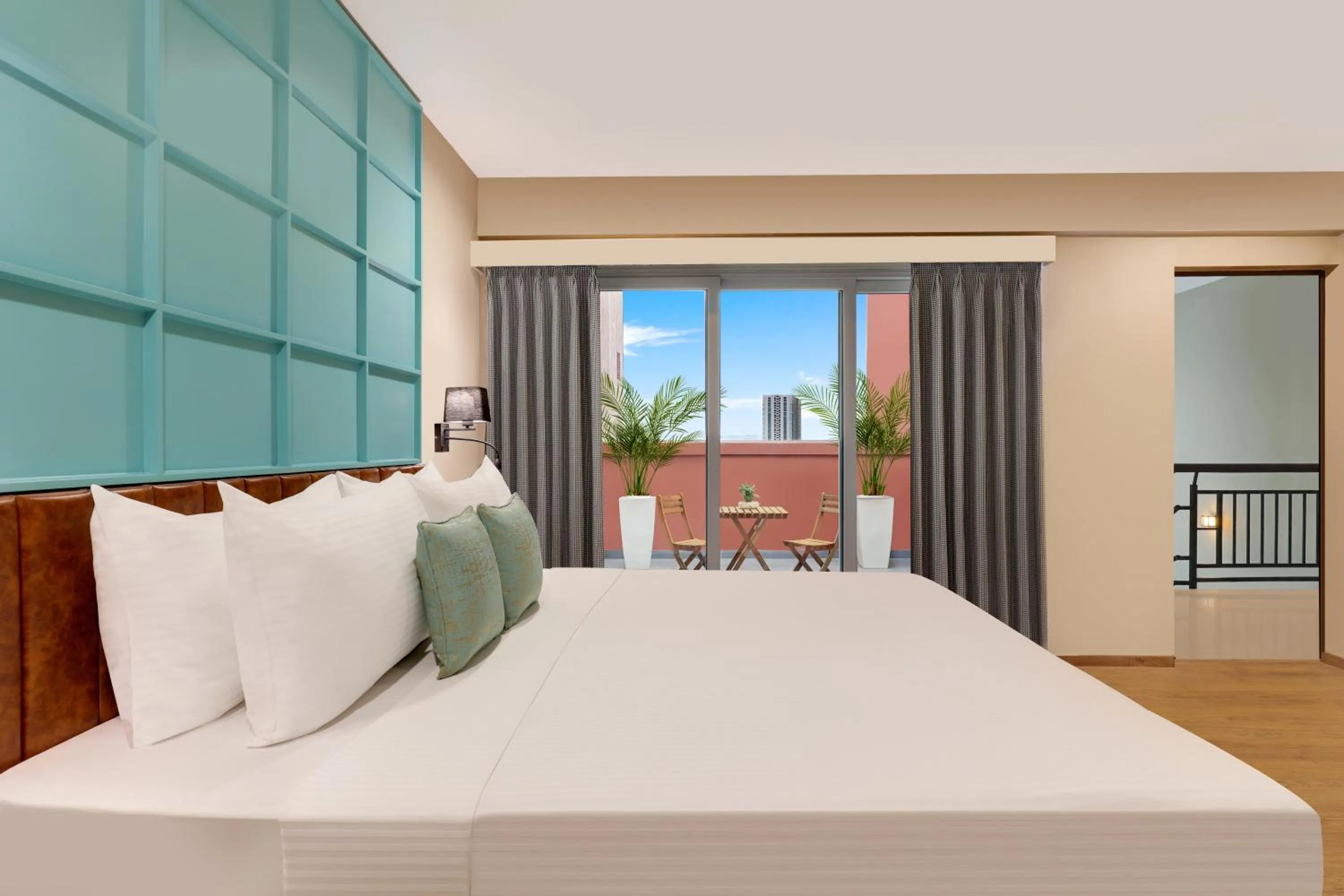 Bedroom, Bed in Lemon Tree Suites, Whitefield, Bengaluru