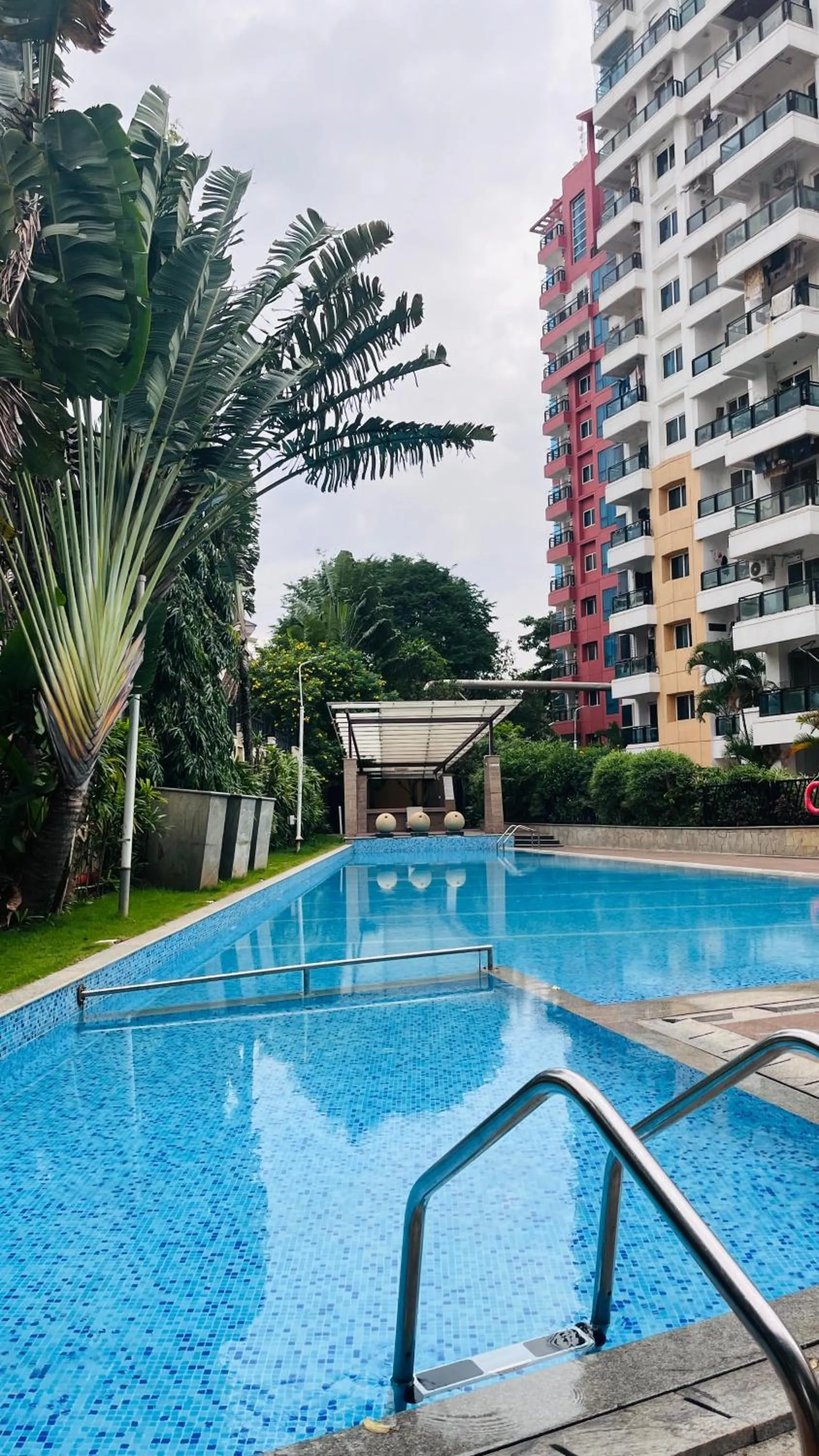 Swimming pool in Lemon Tree Suites, Whitefield, Bengaluru