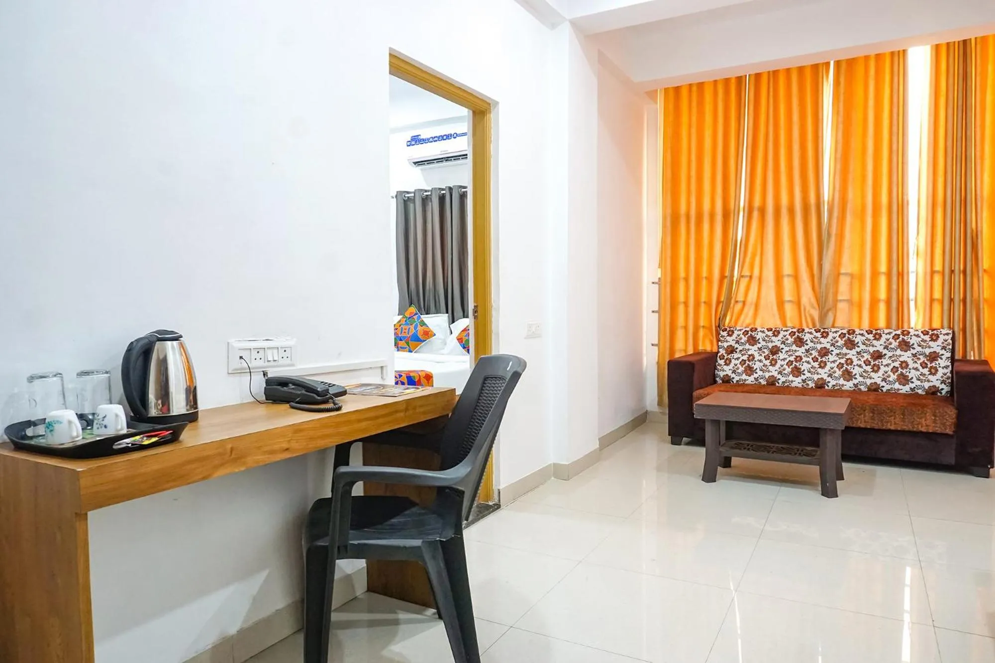 Seating area in FabHotel The White House Inn - EON IT Park