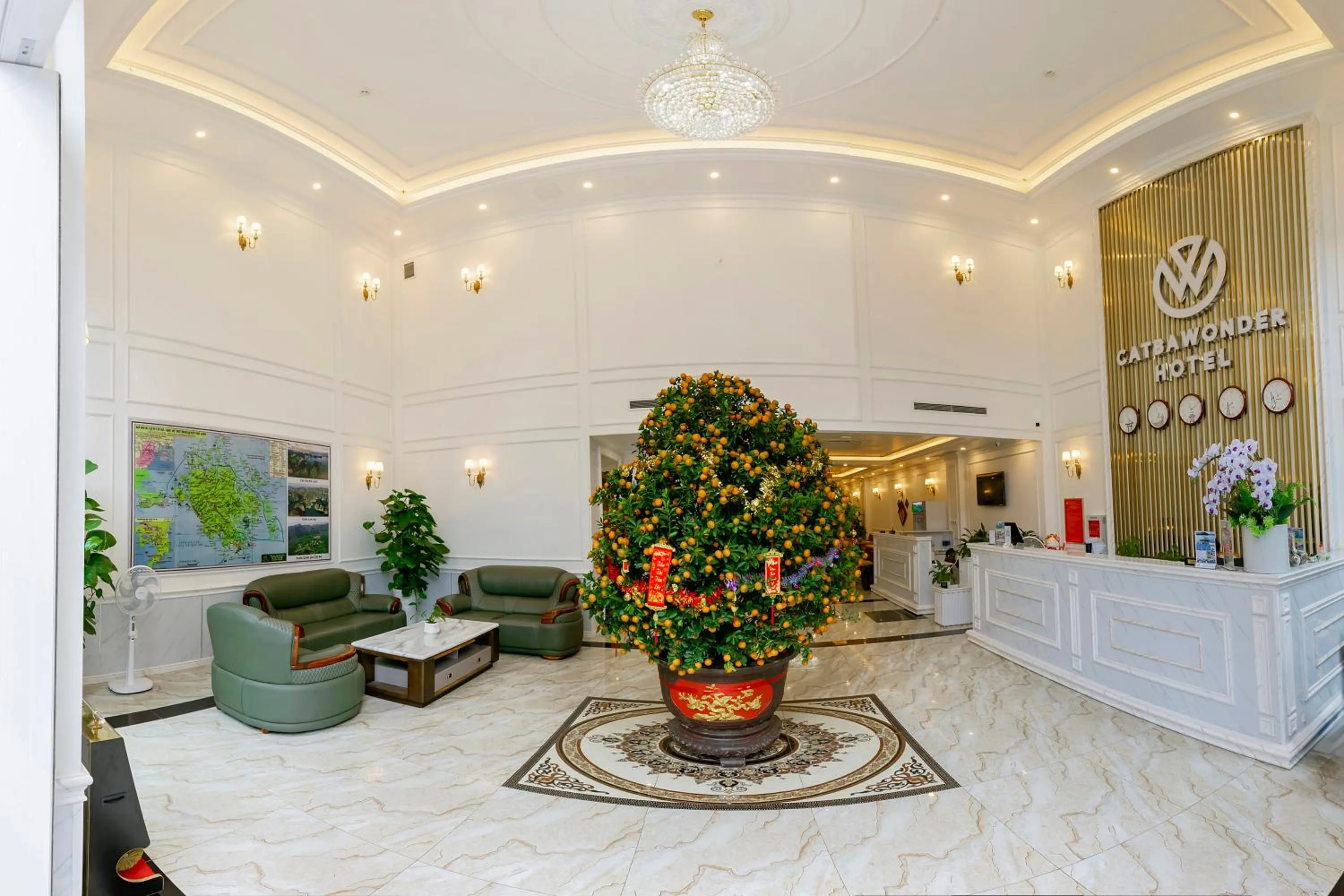 Property building in Cat Ba Wonder Hotel