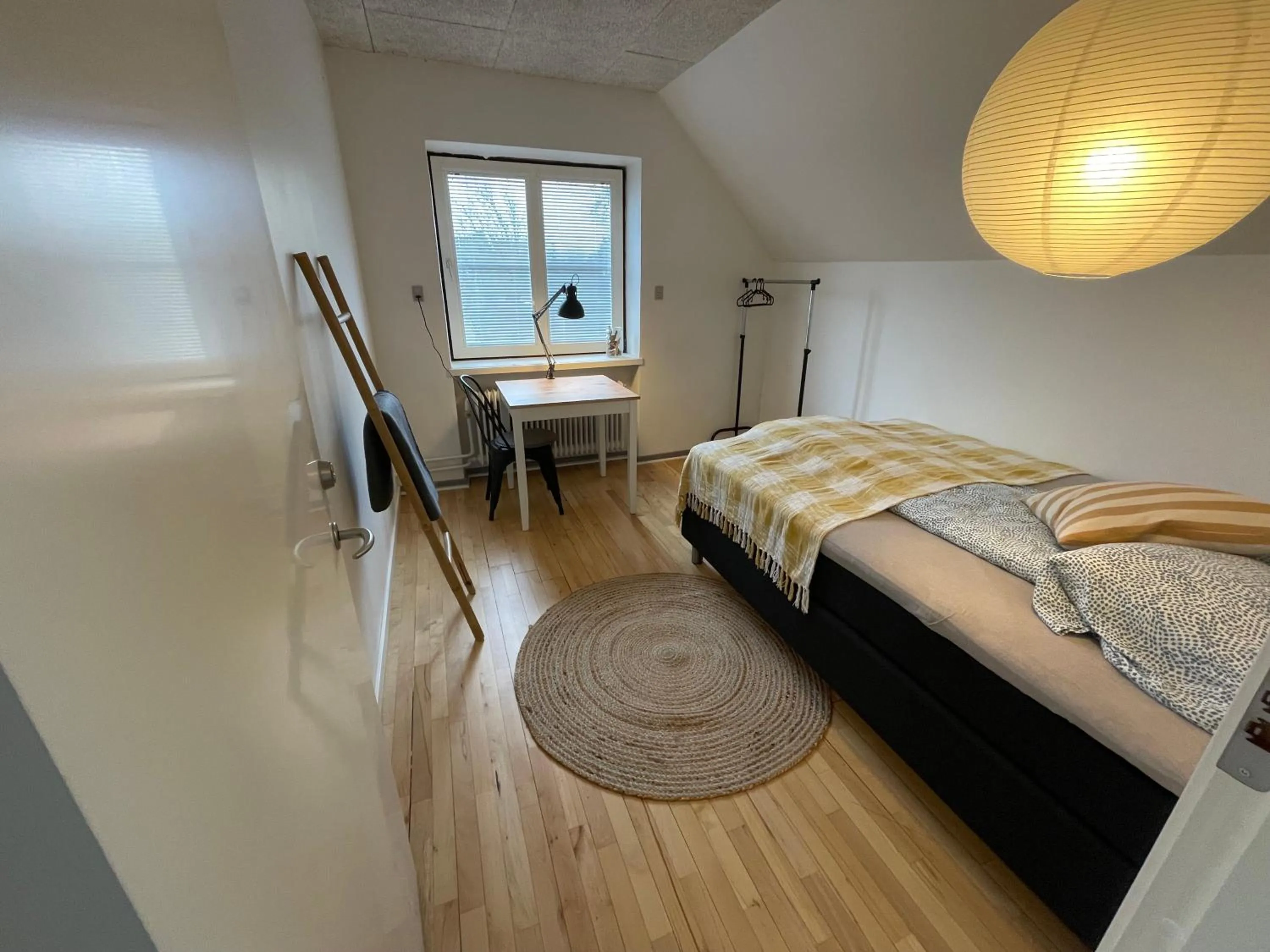 Bed in Room 19 - Hawkraft kulturhotel