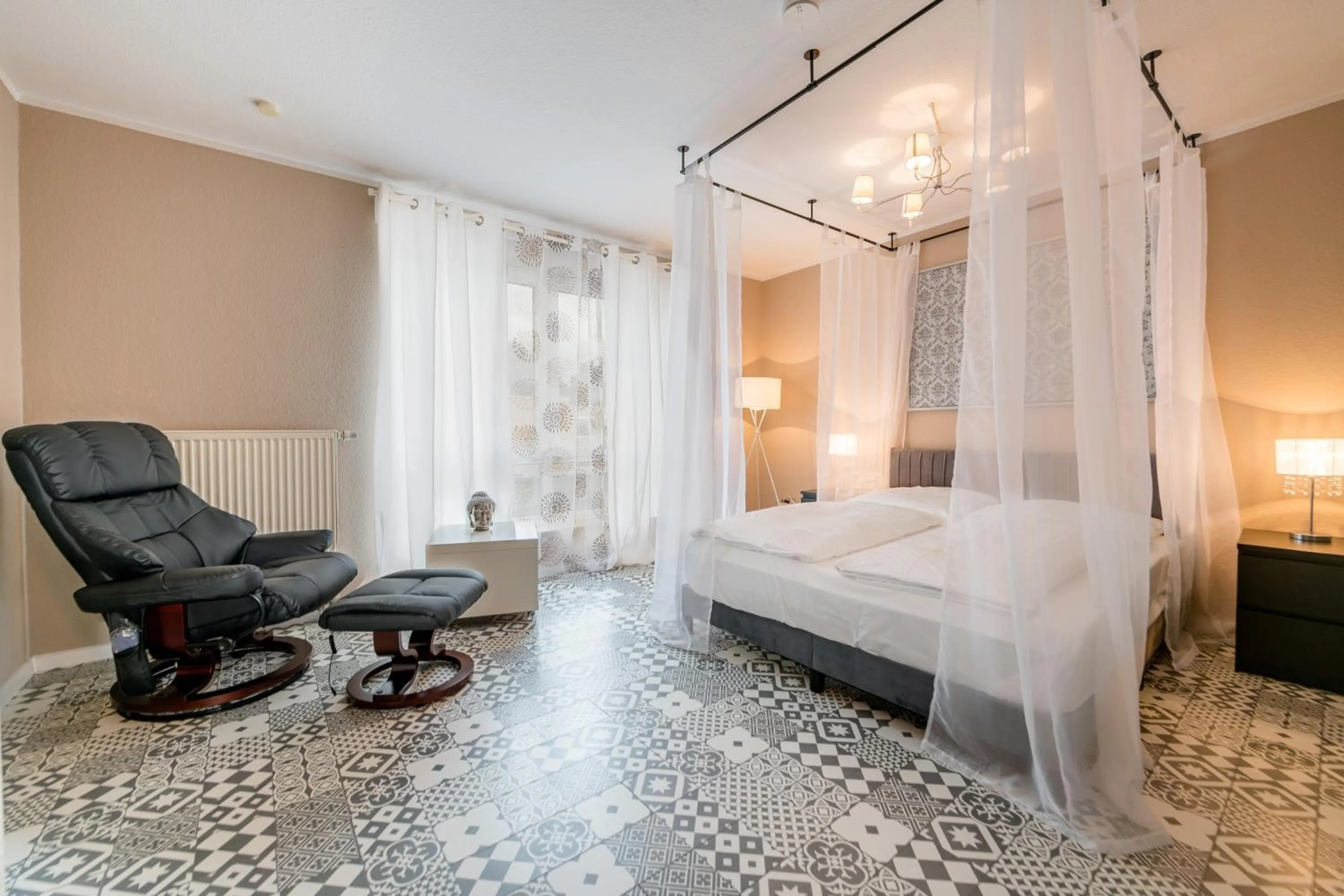 Photo of the whole room in Aparthotel Alma Bonn