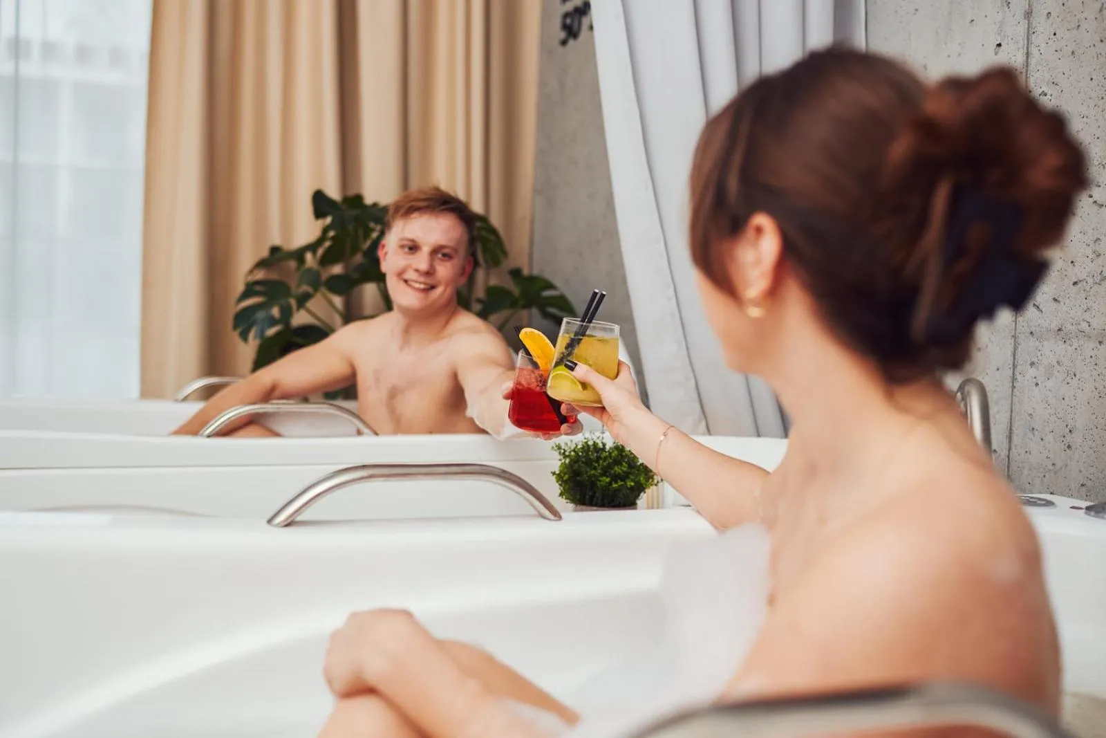 Spa and wellness centre/facilities in Hotel ARCHE Fabryka Samolotów w Mielnie