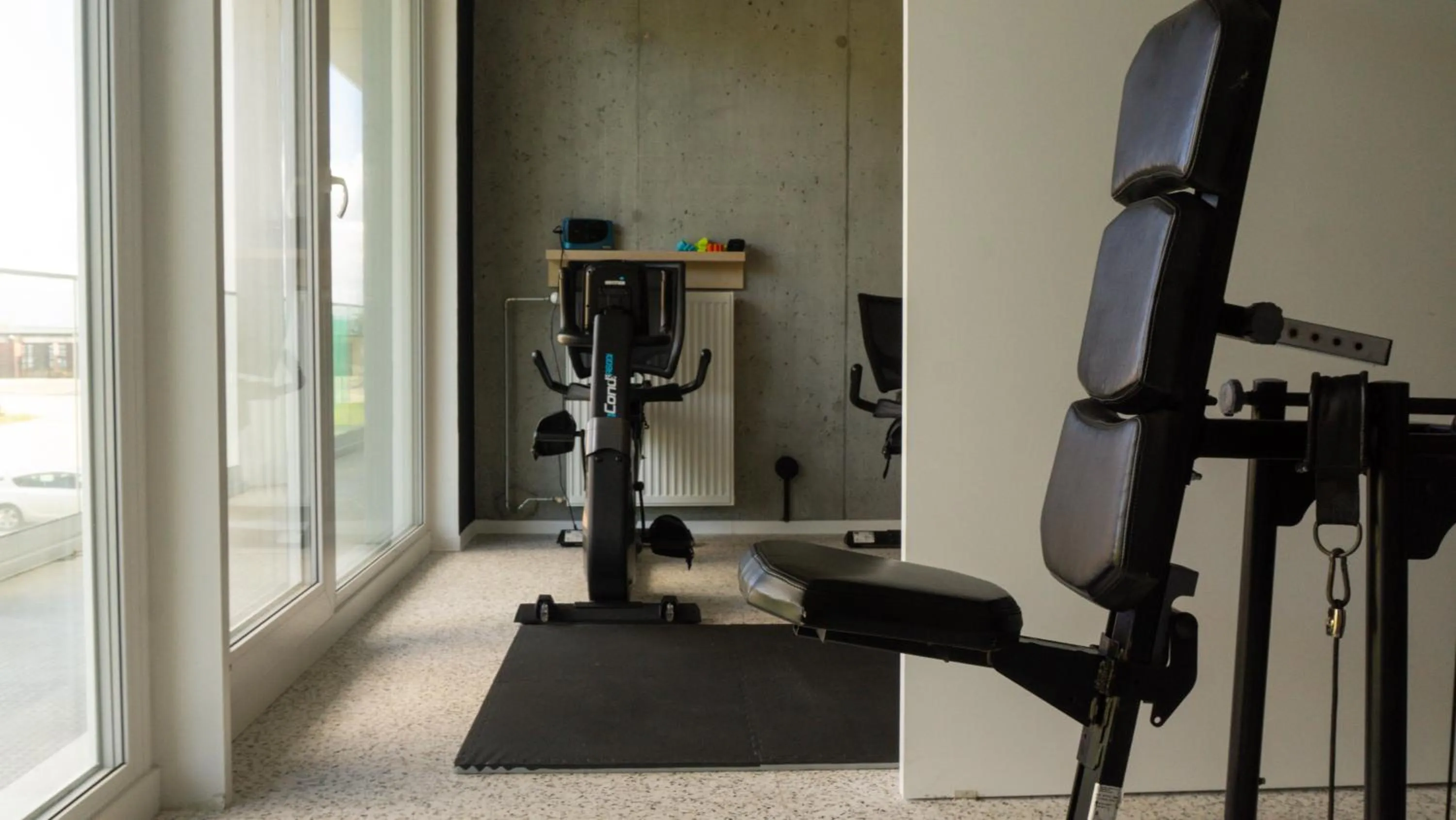 Fitness centre/facilities in Hotel ARCHE Fabryka Samolotów w Mielnie