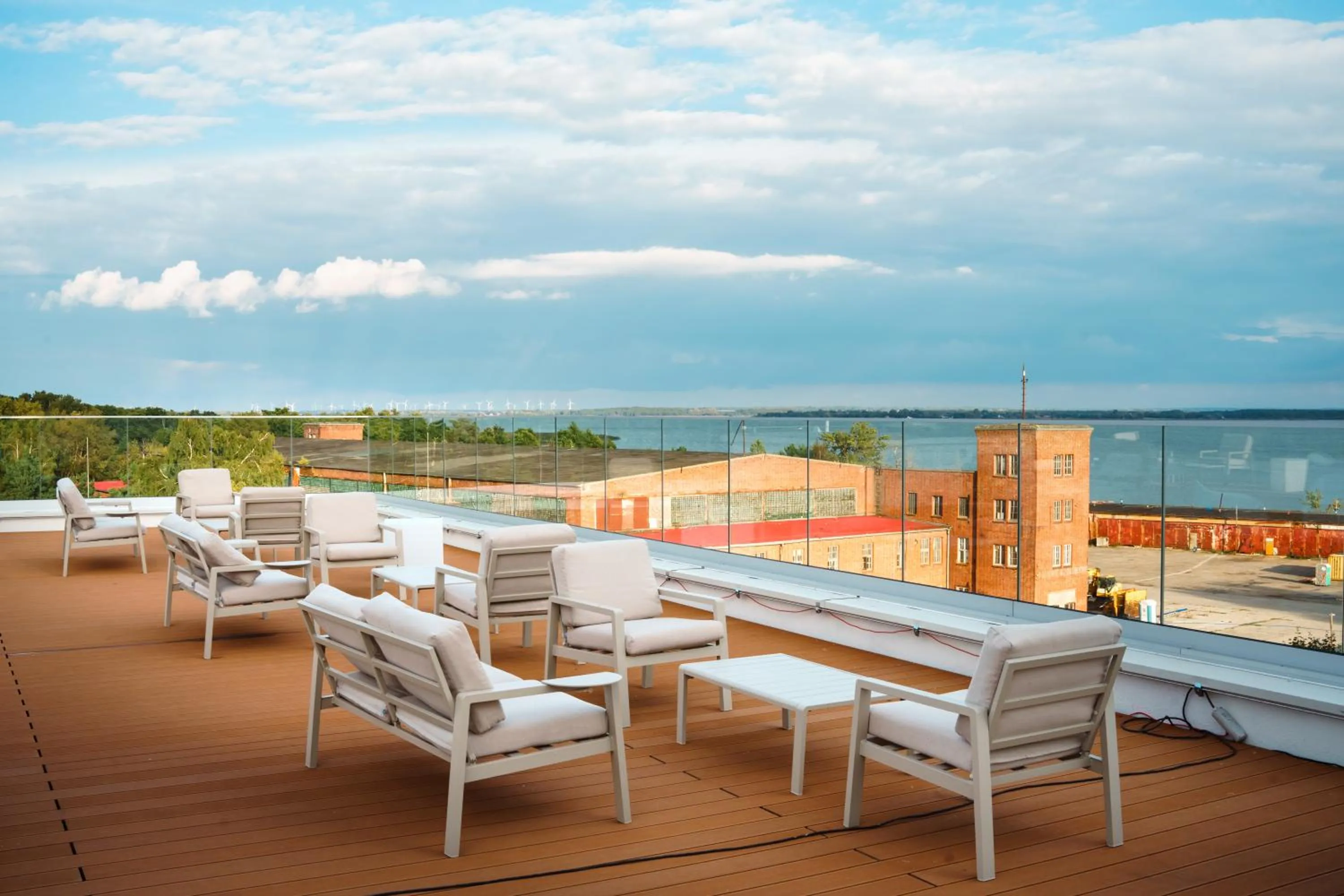 Property building in Hotel ARCHE Fabryka Samolotów w Mielnie