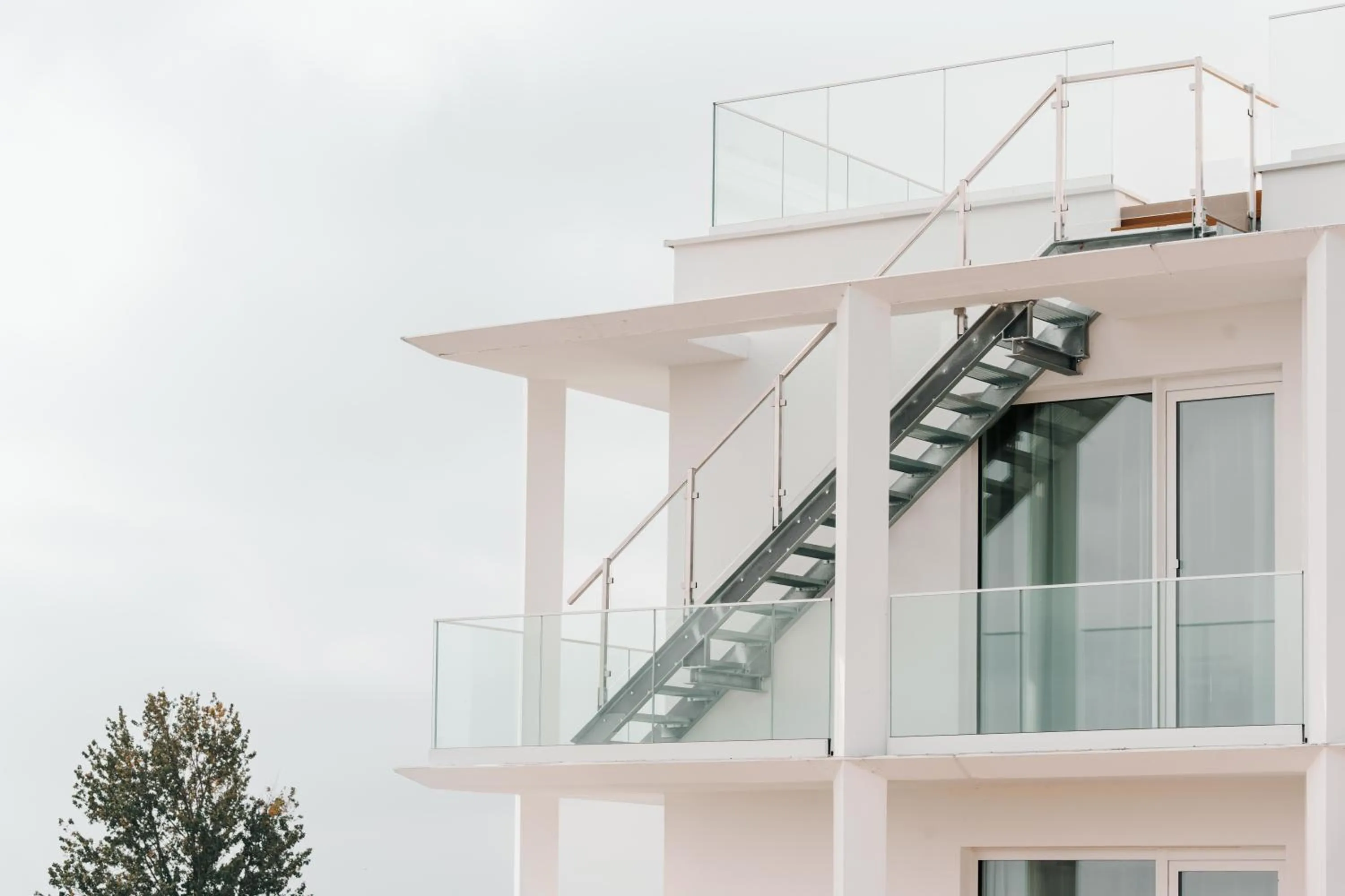 Property building in Hotel ARCHE Fabryka Samolotów w Mielnie