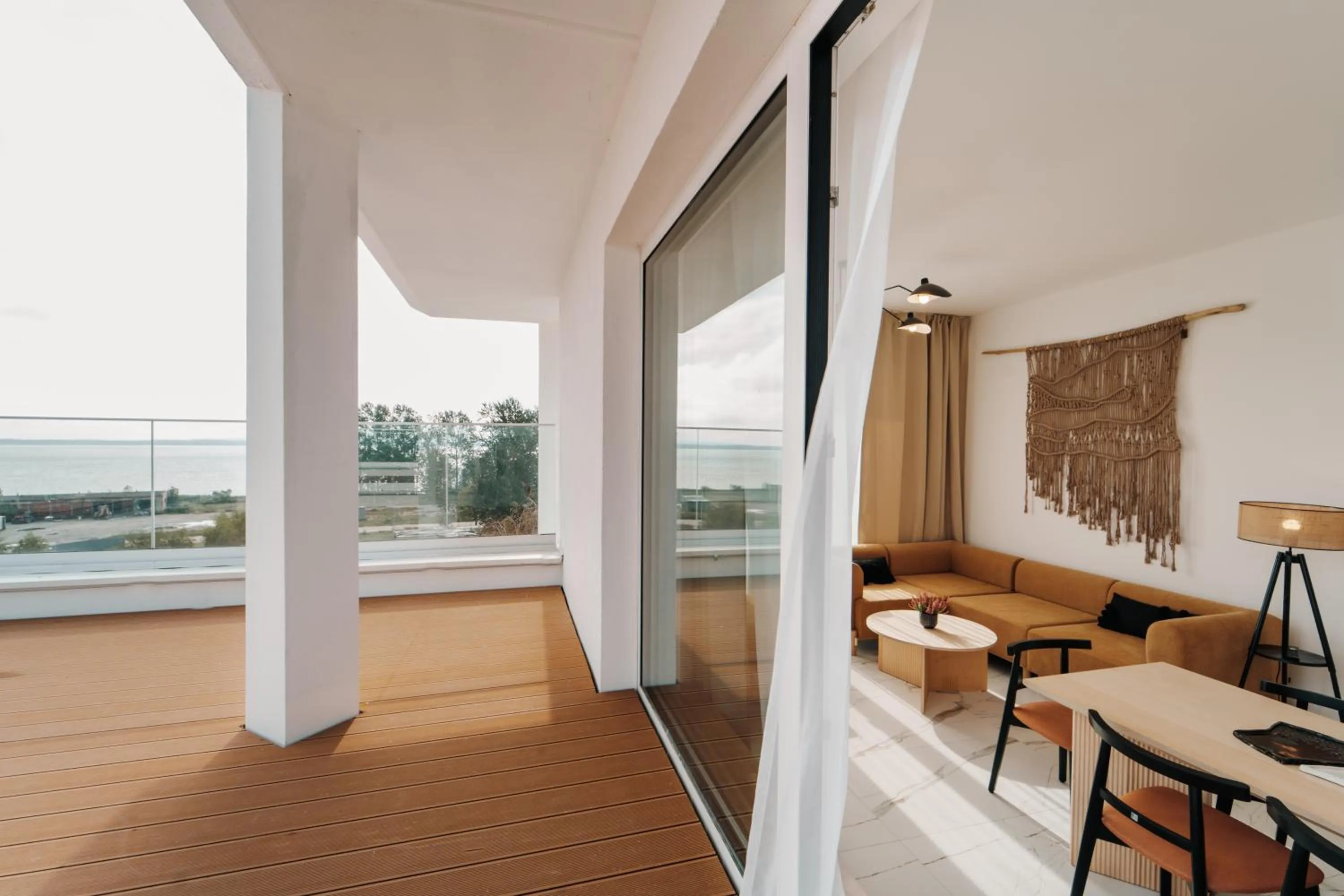 Day in Hotel ARCHE Fabryka Samolotów w Mielnie