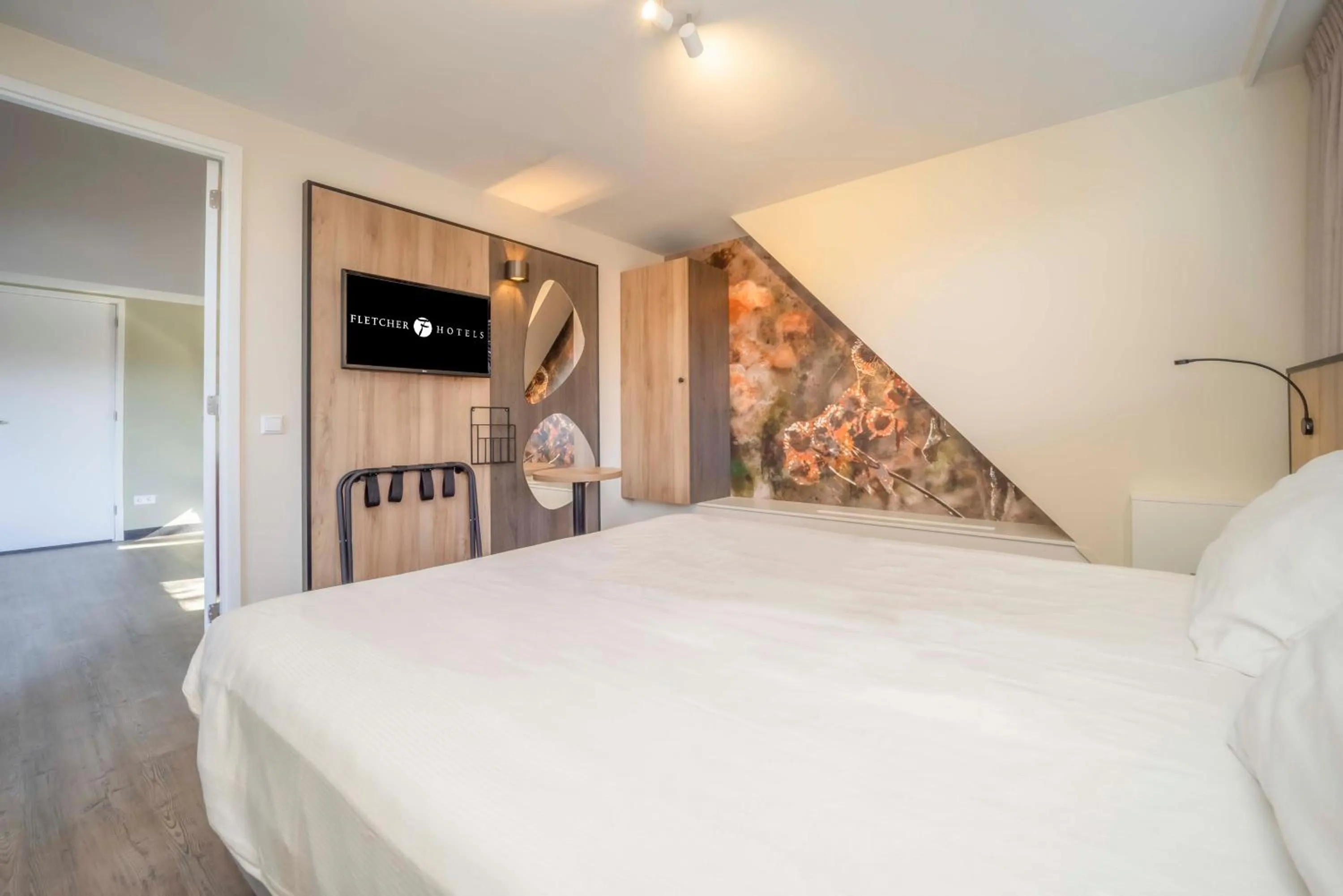 Bedroom, Bed in Fletcher Hotel-Restaurant Waalwijk