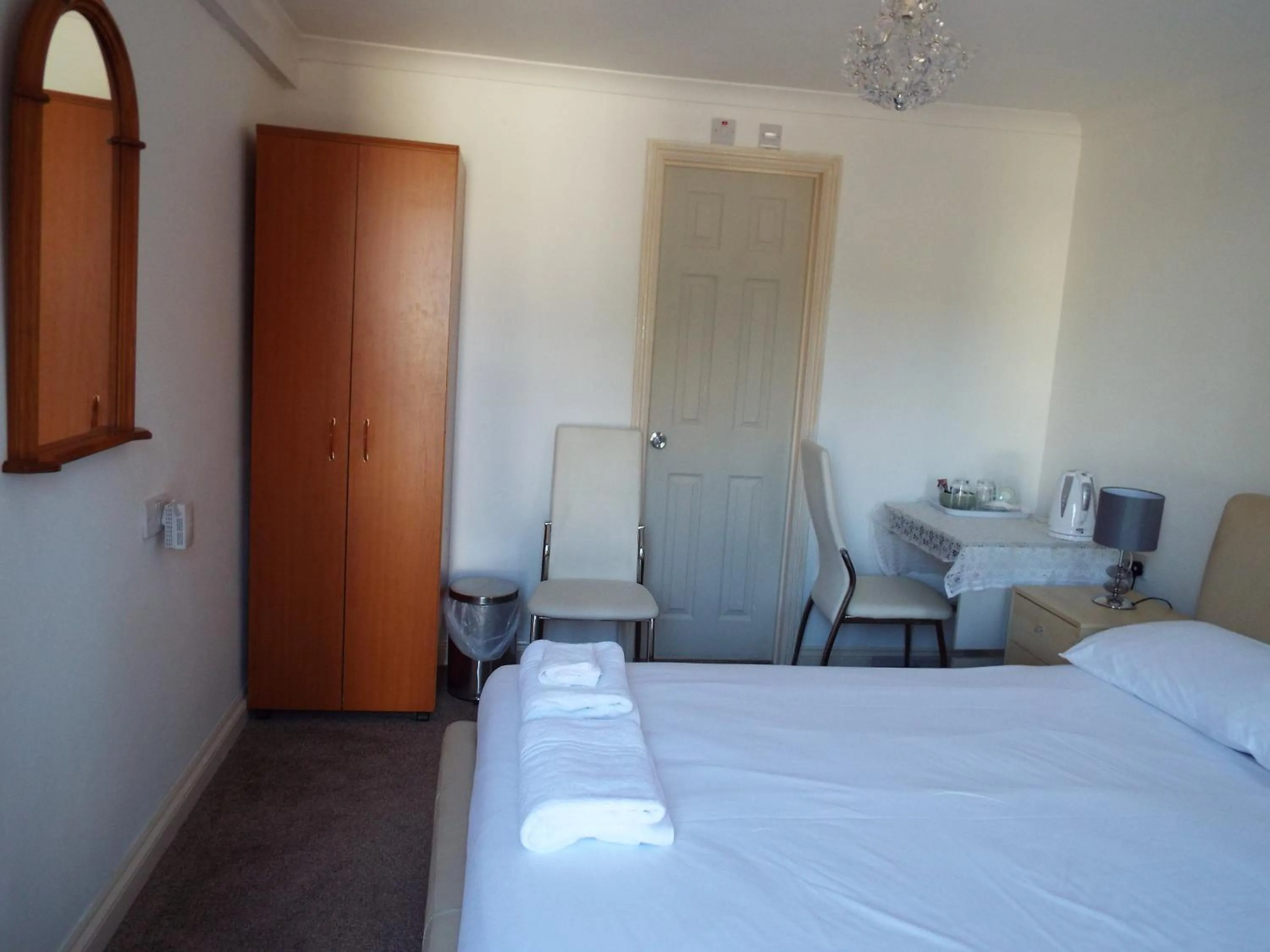 Bed in Mount Lavinia