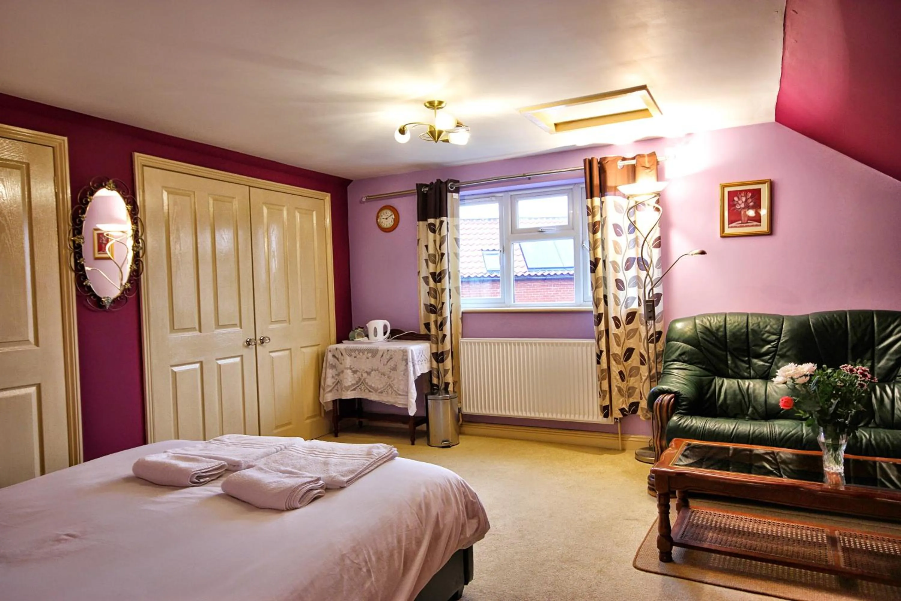 Day, Bed in Mount Lavinia