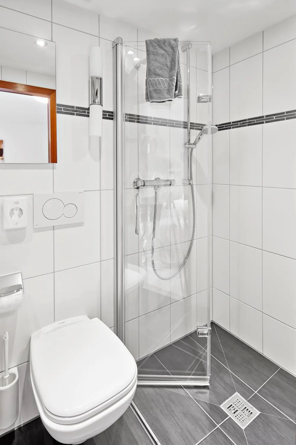 Shower in Hotel Garni Alte Säge Ruhpolding inkl Chiemgaukarte