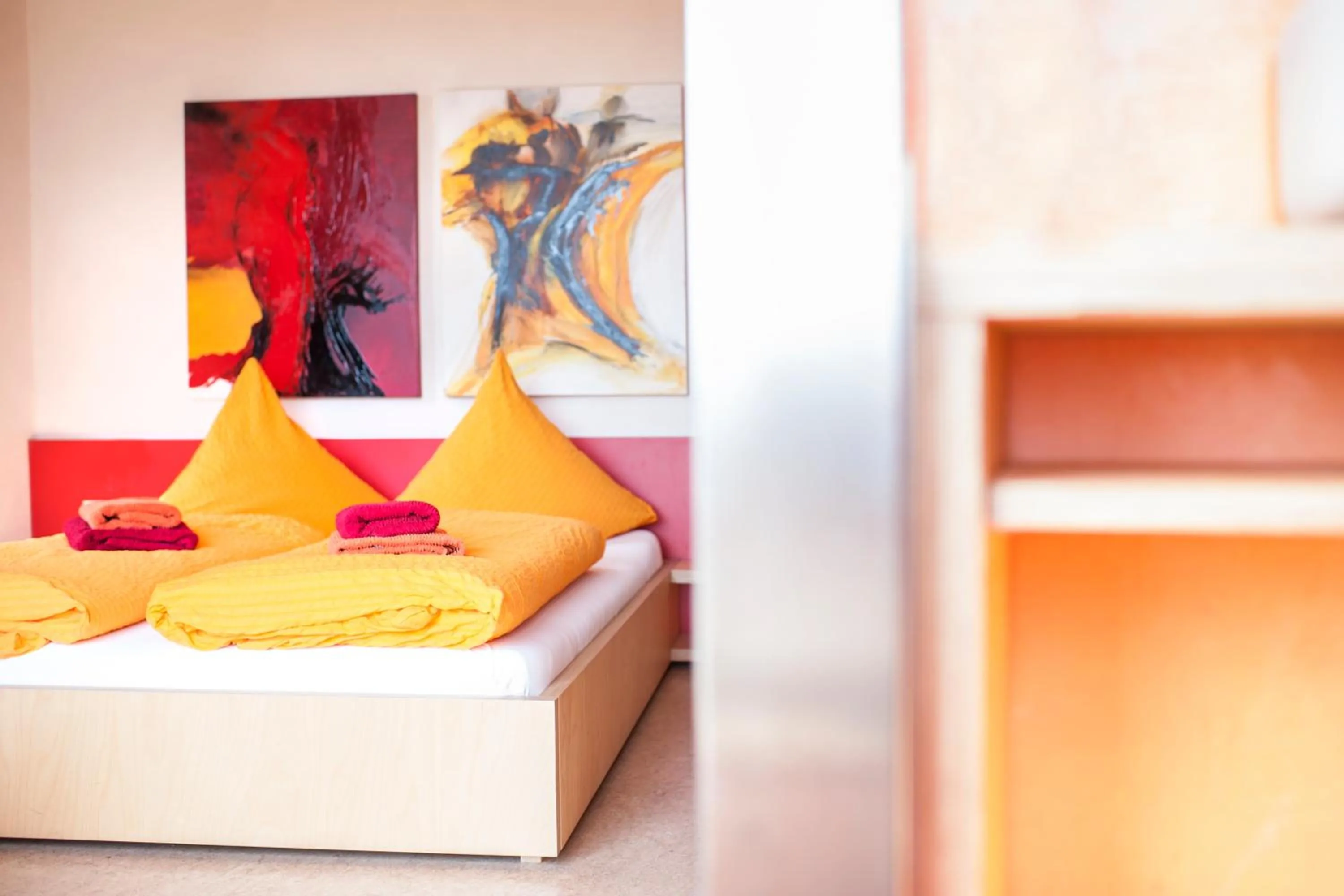 Photo of the whole room, Bed in SELBSTgemacht