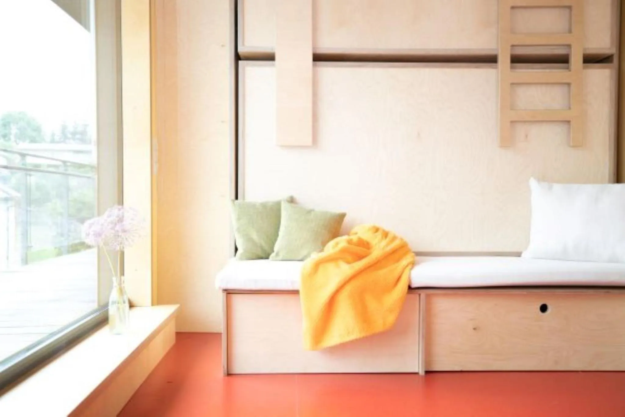 Bed in SELBSTgemacht