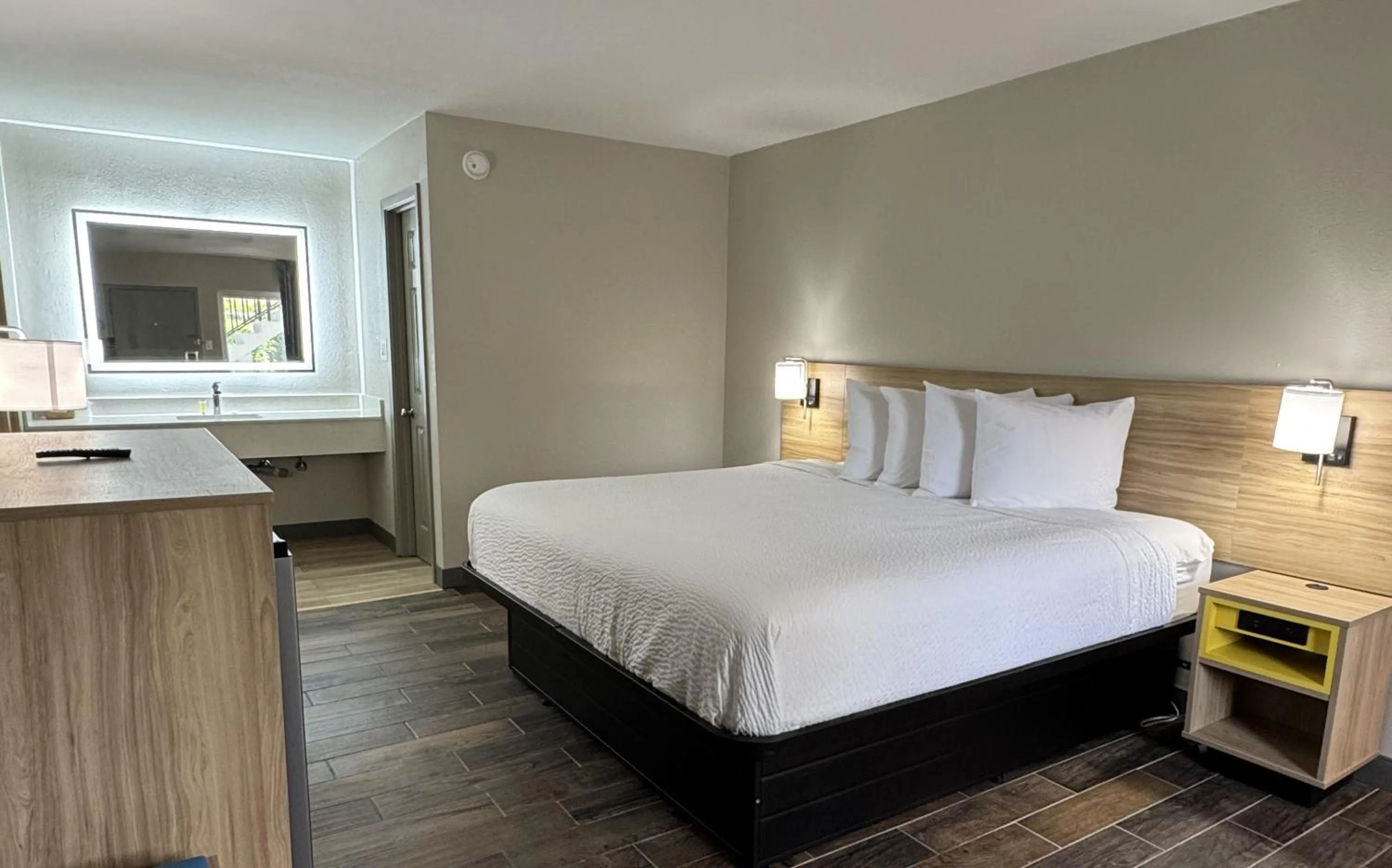 Bed in Travelodge by Wyndham Gainesville