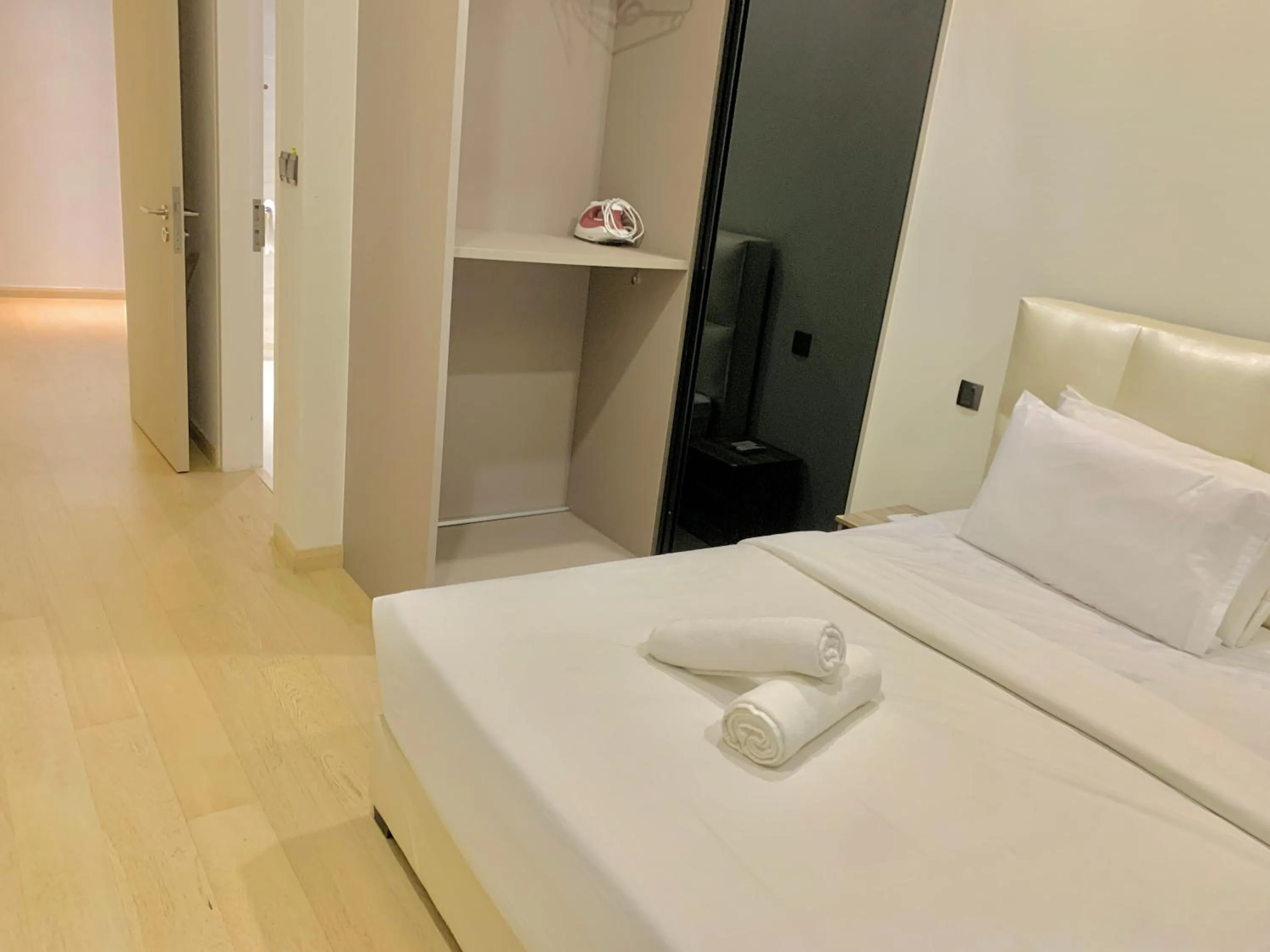 Bed in Star KLCC by Arman