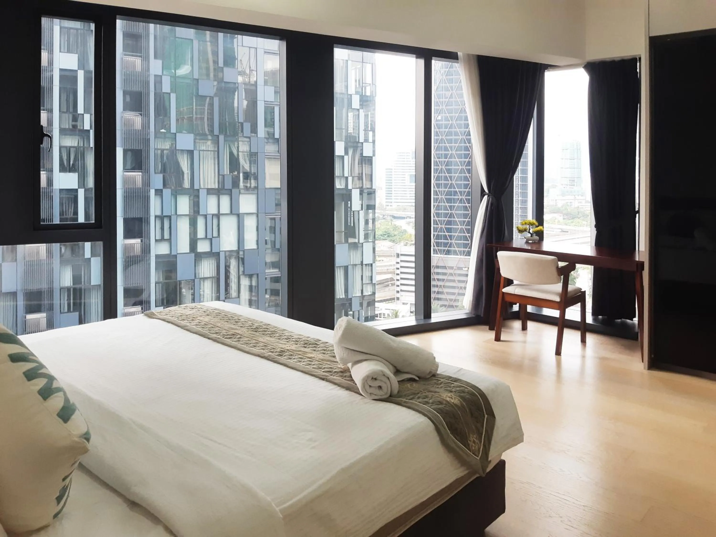 Bed in Star KLCC by Arman