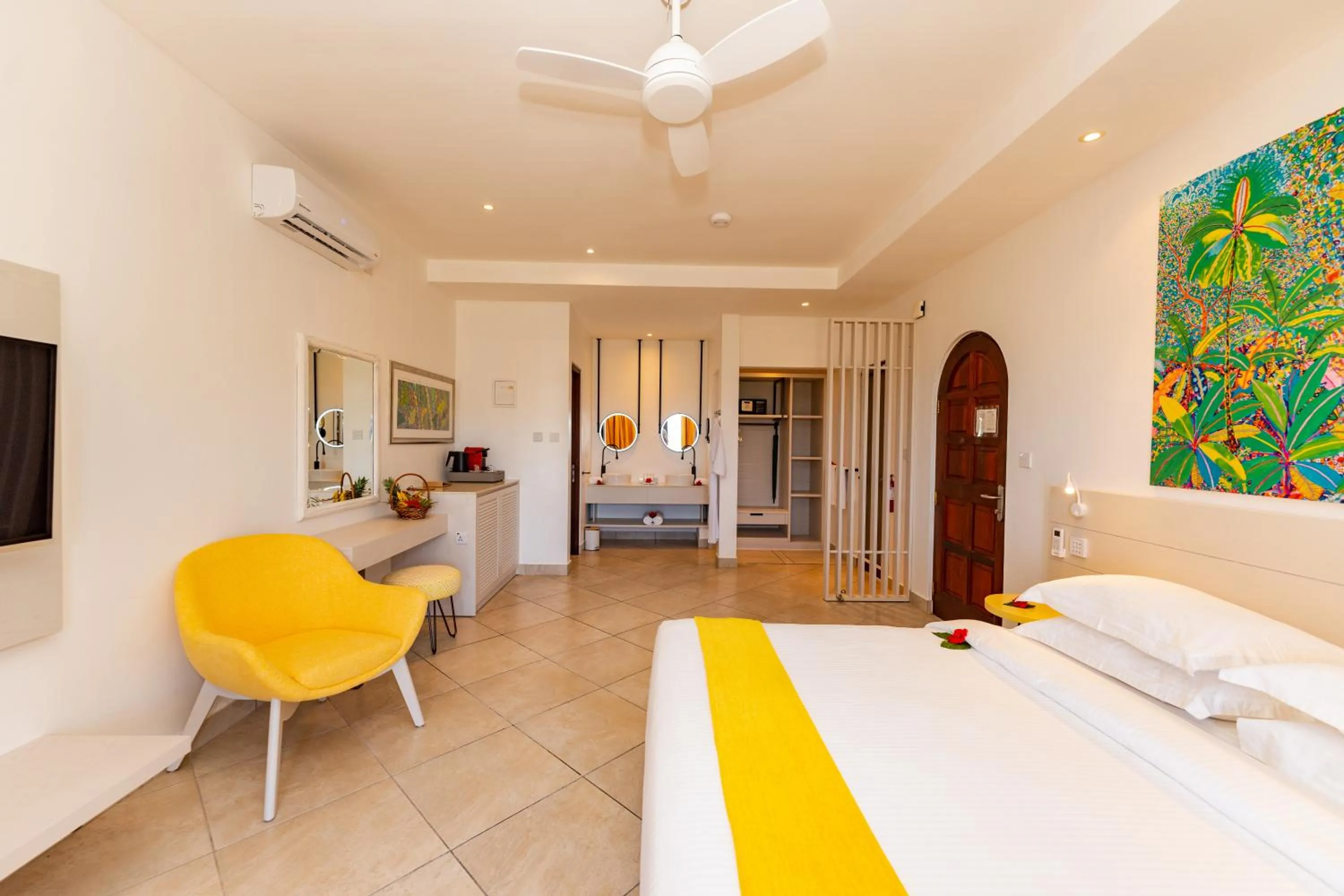 Photo of the whole room, Bed in Valmer Resort and Spa