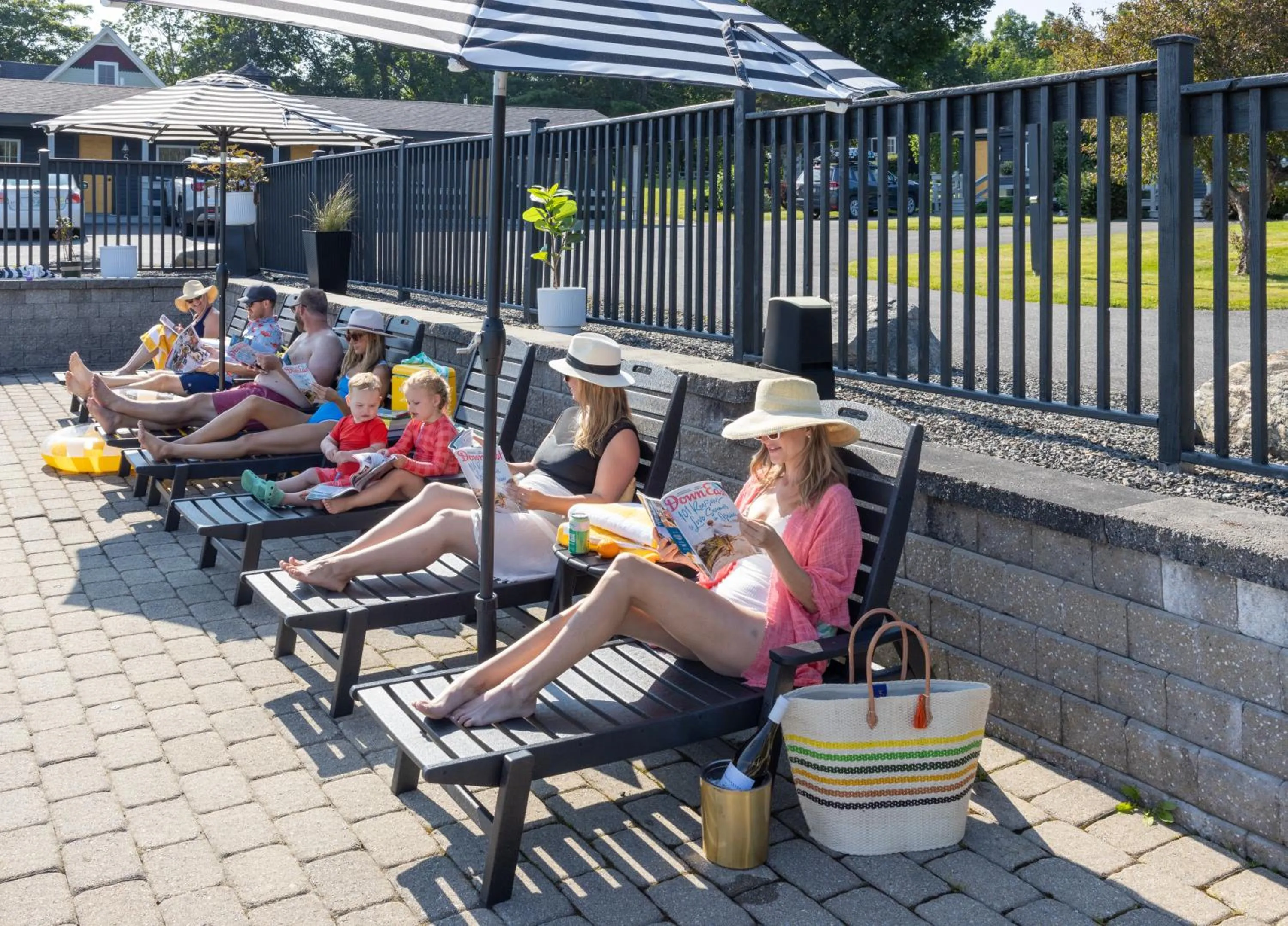 Seascape Motel & Cottages