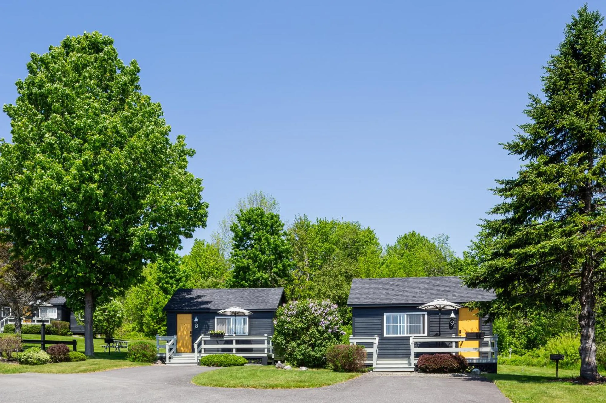 Property building in Seascape Motel & Cottages